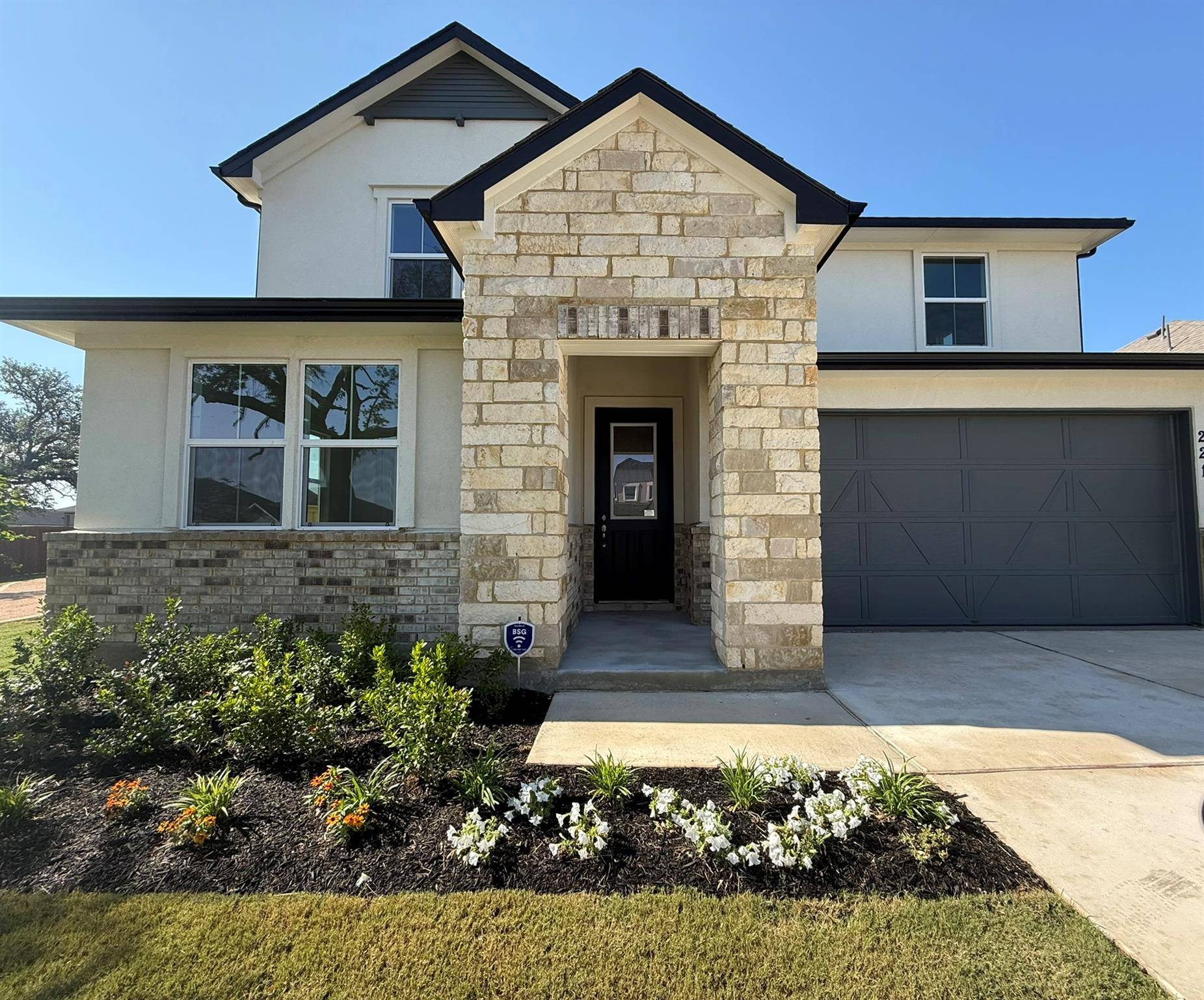 Marble Falls, TX 78654,221 Torchwood DR