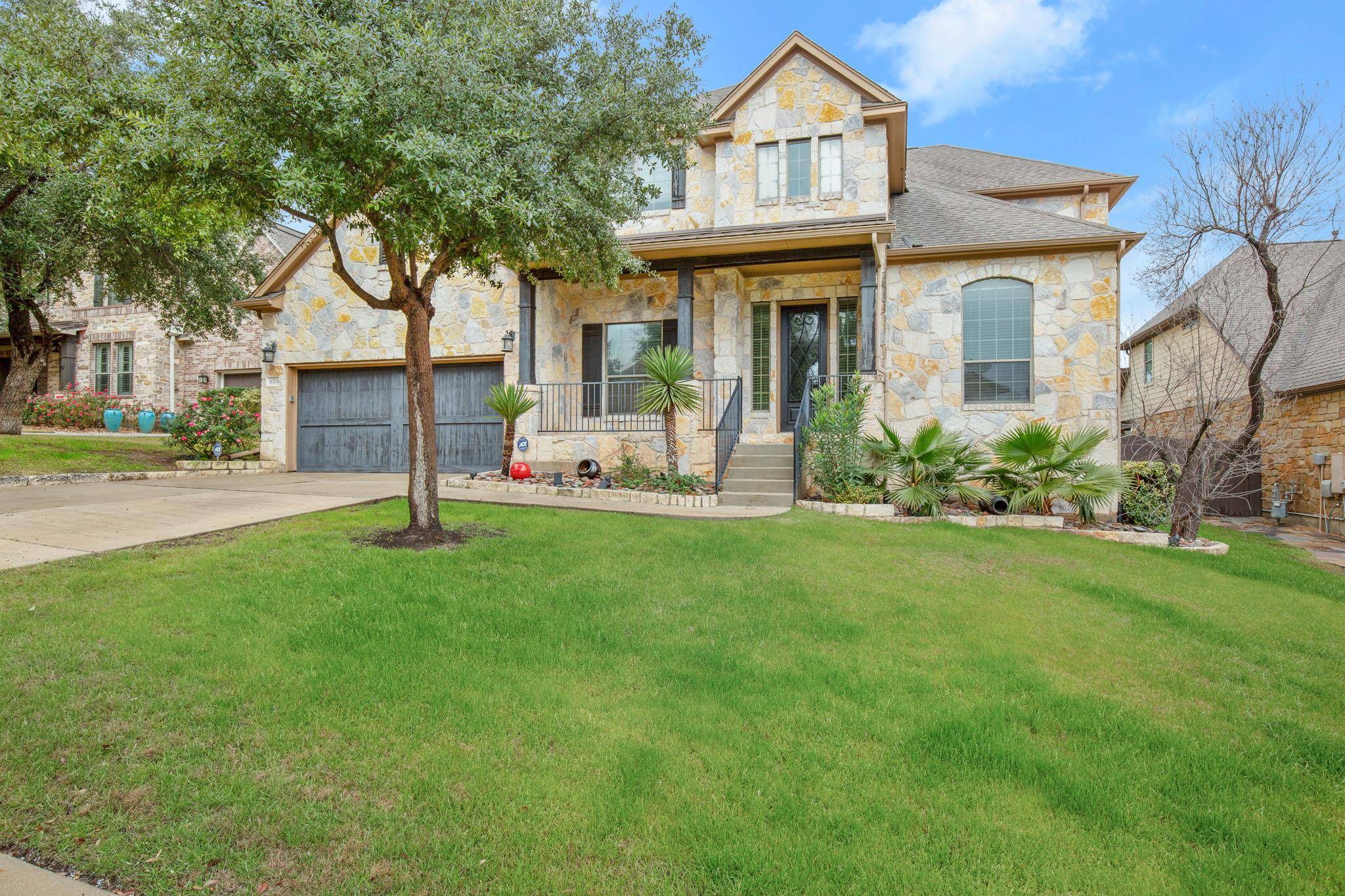Austin, TX 78732,11704 Palisades PKWY