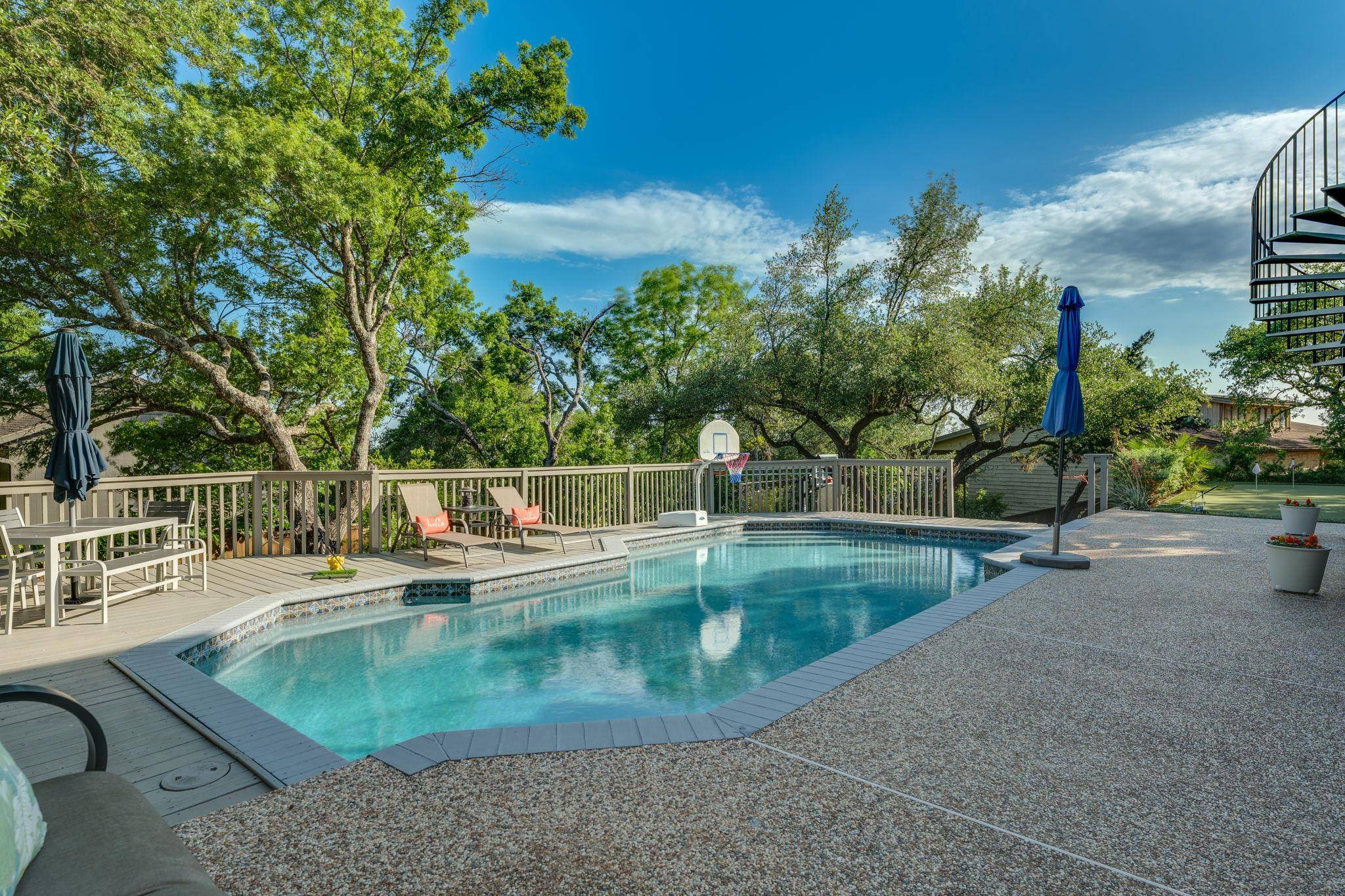 Austin, TX 78746,5801 Fox Chapel DR