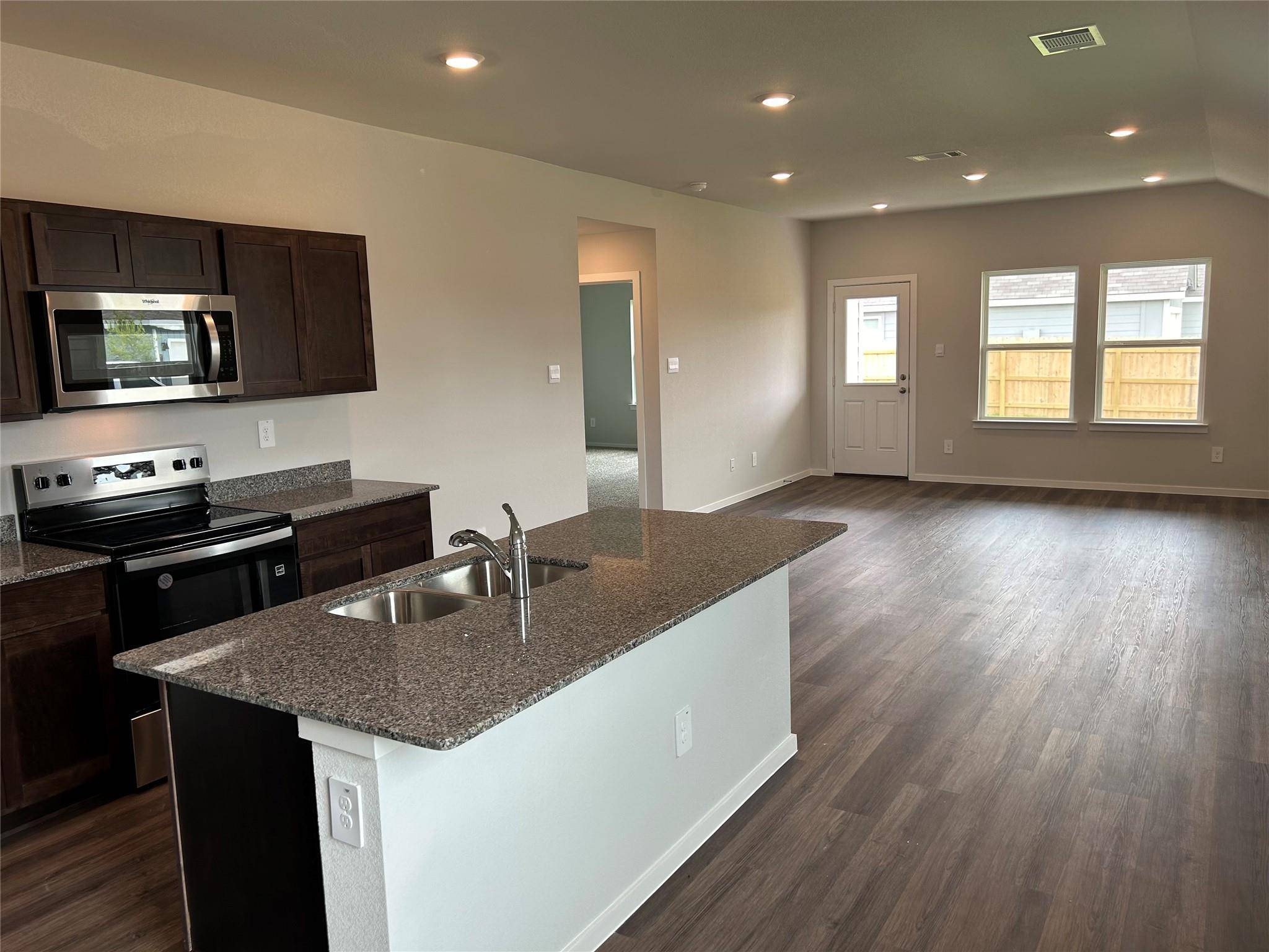 Rockdale, TX 76567,302 Pickel DR