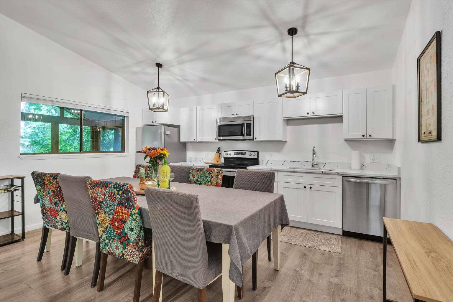 Wimberley, TX 78676,107-109 Scudder LN