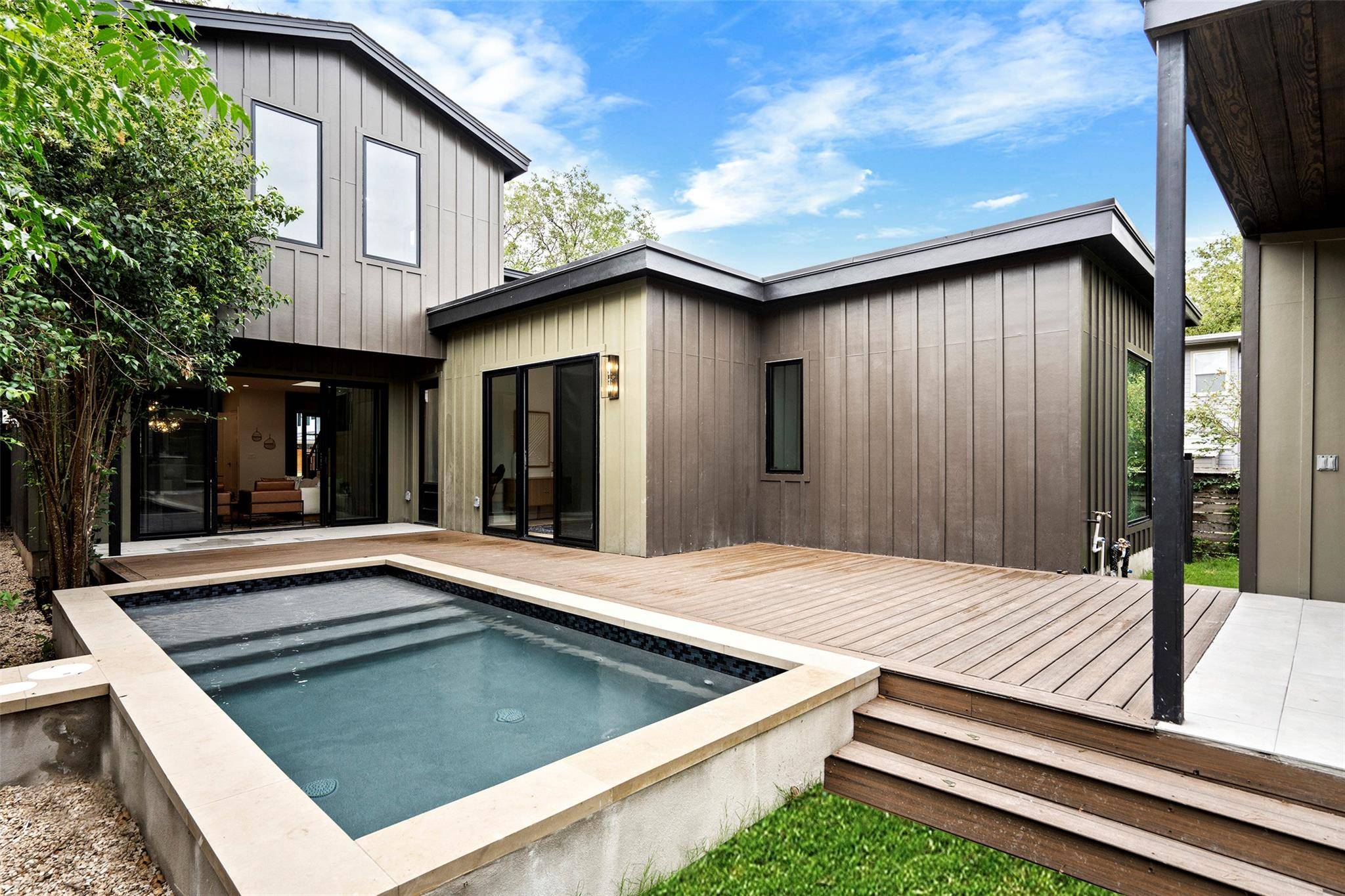 Austin, TX 78751,705 E 50th ST
