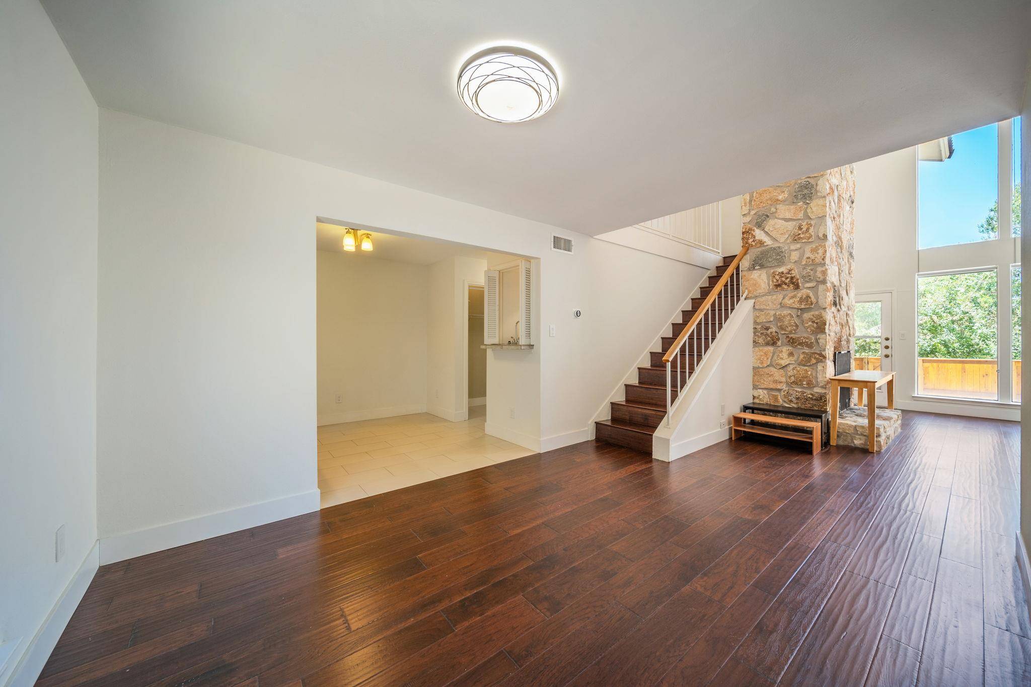 Austin, TX 78759,8402 Alta Mesa
