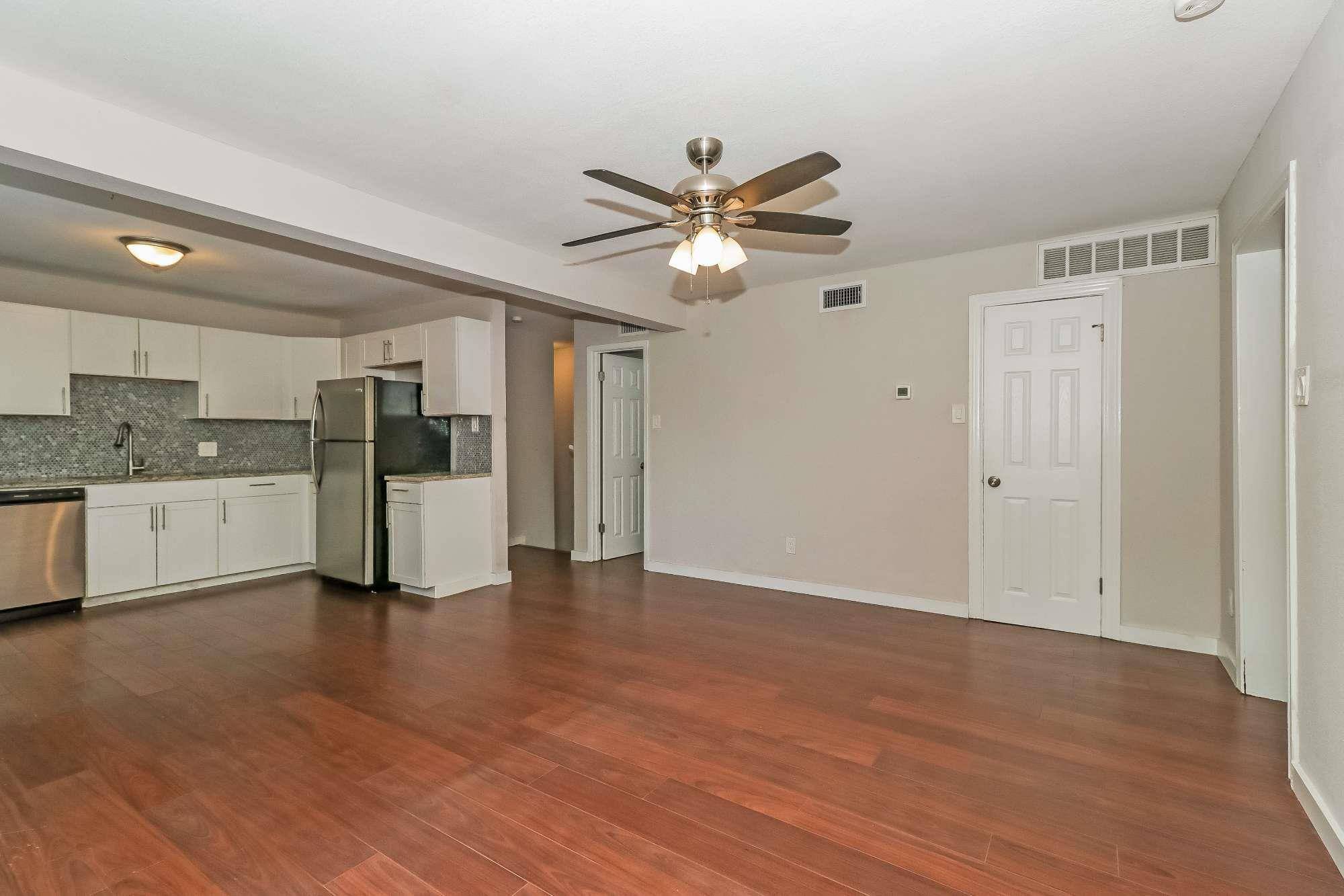 Austin, TX 78752,7202 Twin Crest DR #103