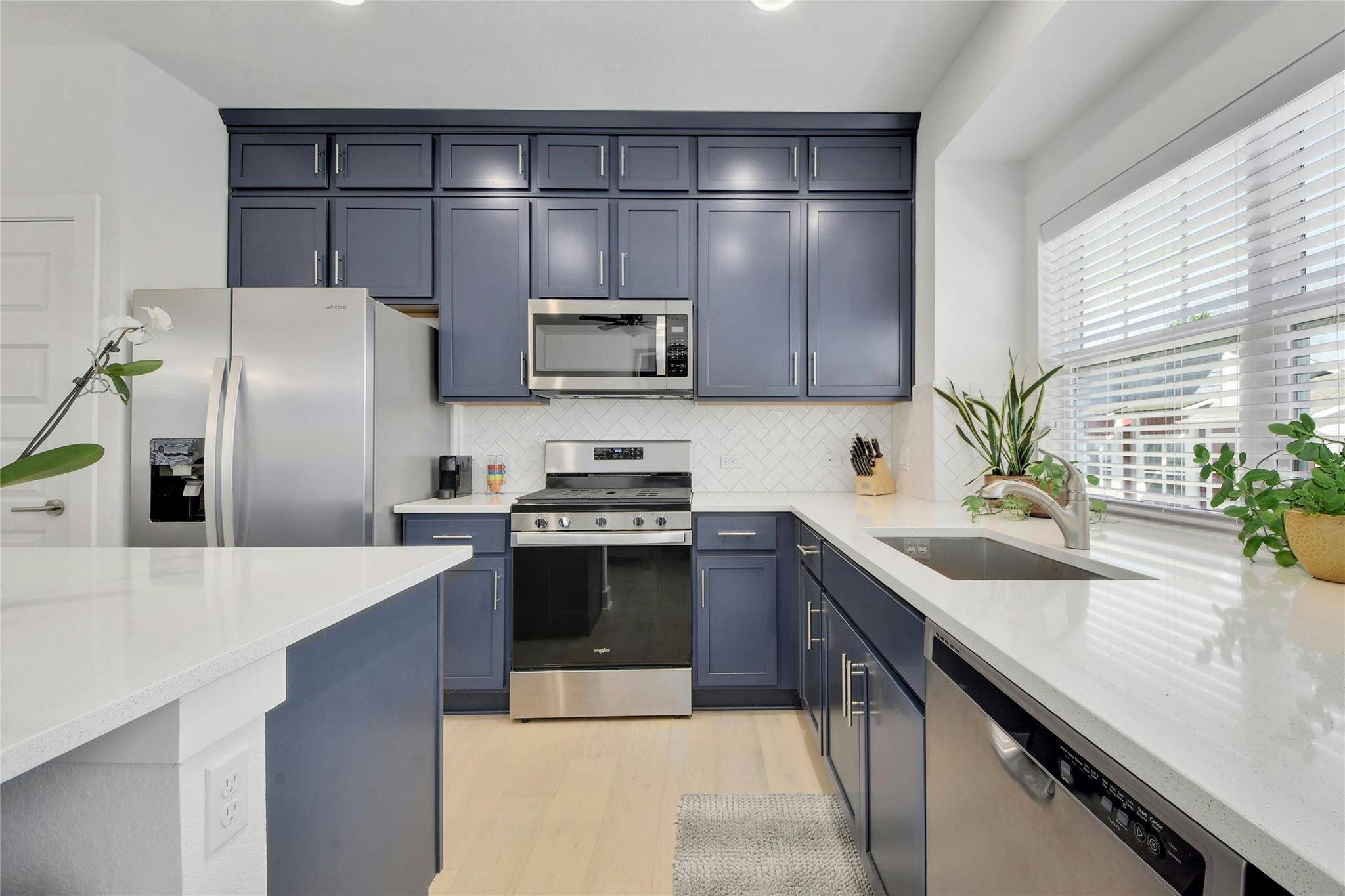 Austin, TX 78741,2013 Warely LN #262C