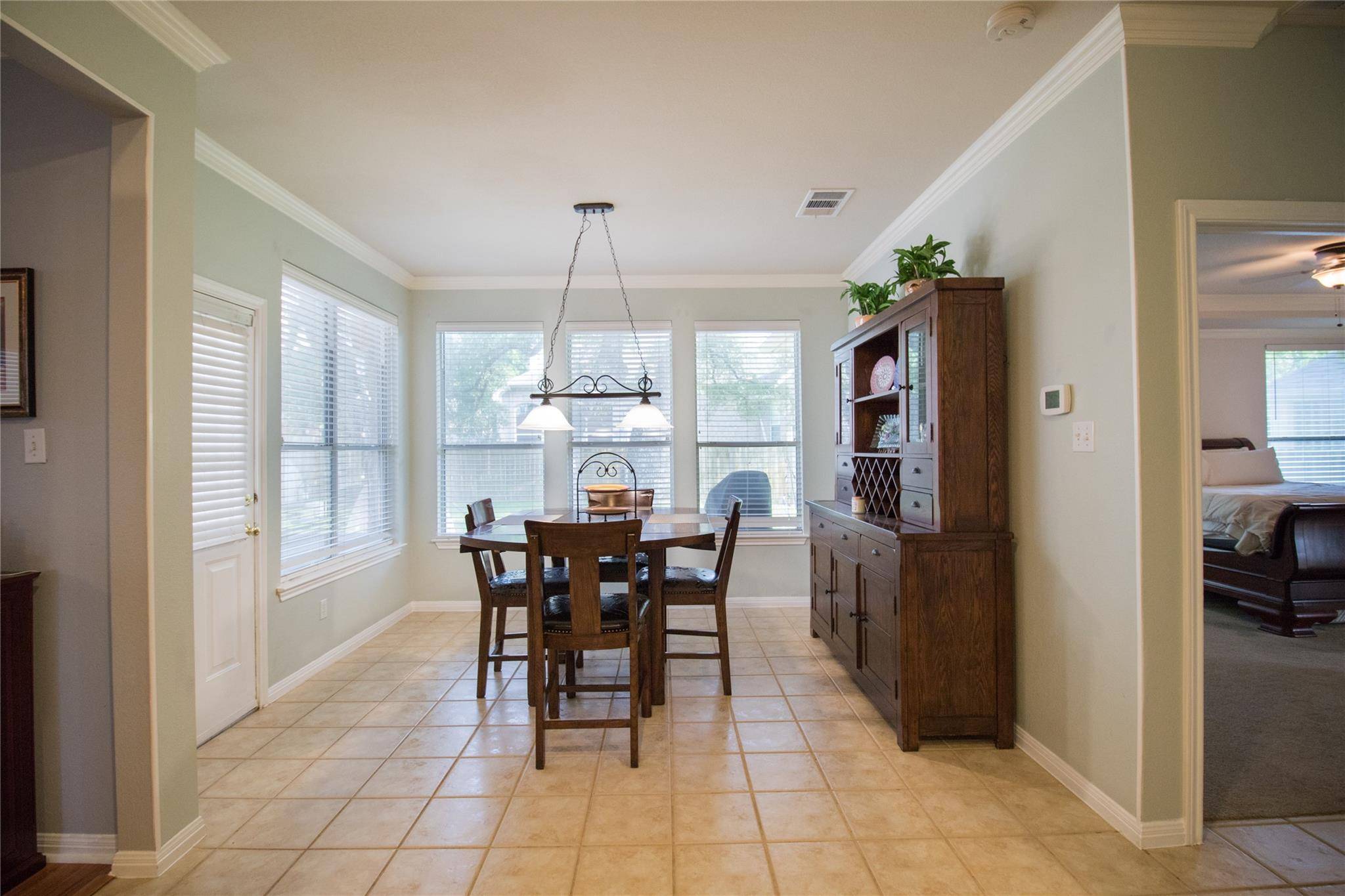 Round Rock, TX 78665,2005 Forest Hill CV