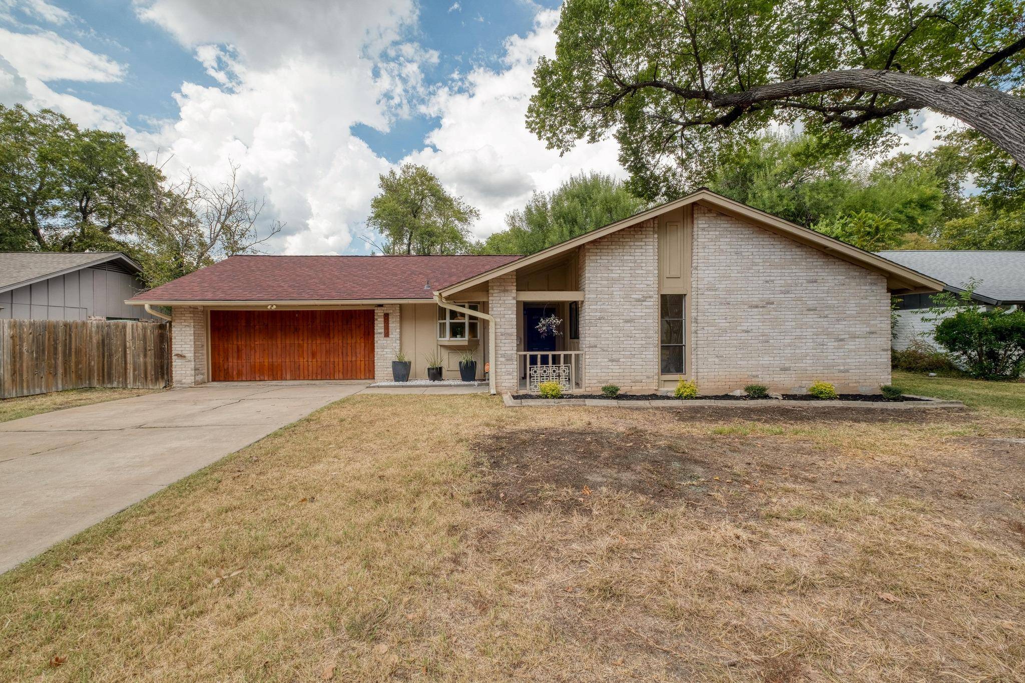 Austin, TX 78758,9214 Hunters TRCE E