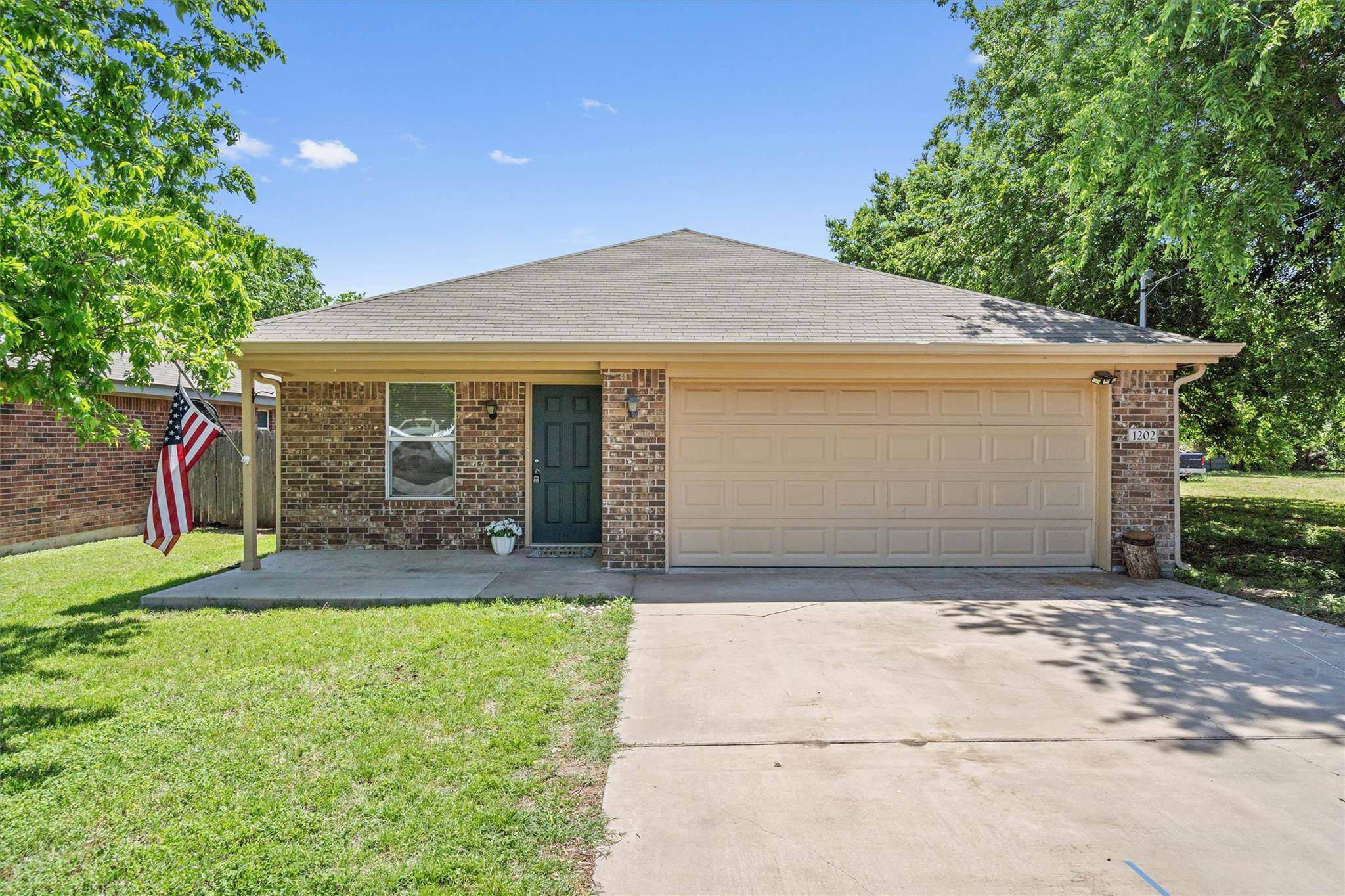 Lampasas, TX 76550,1202 E Avenue F