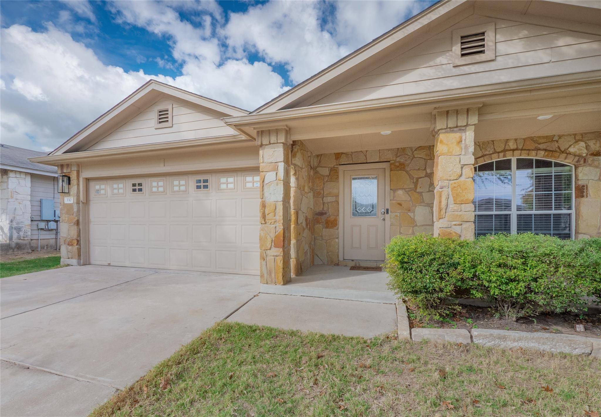 Hutto, TX 78634,330 Altamont ST
