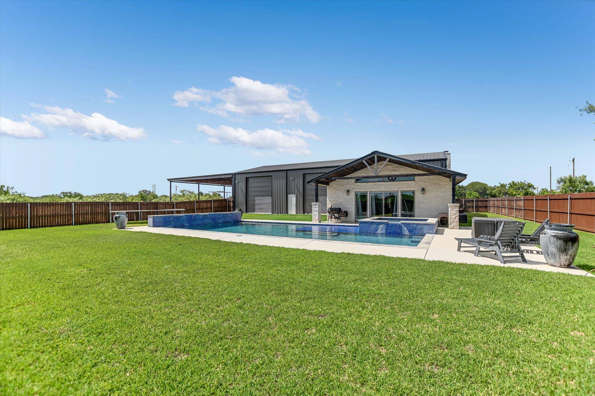 Marble Falls, TX 78654,408 CR 144