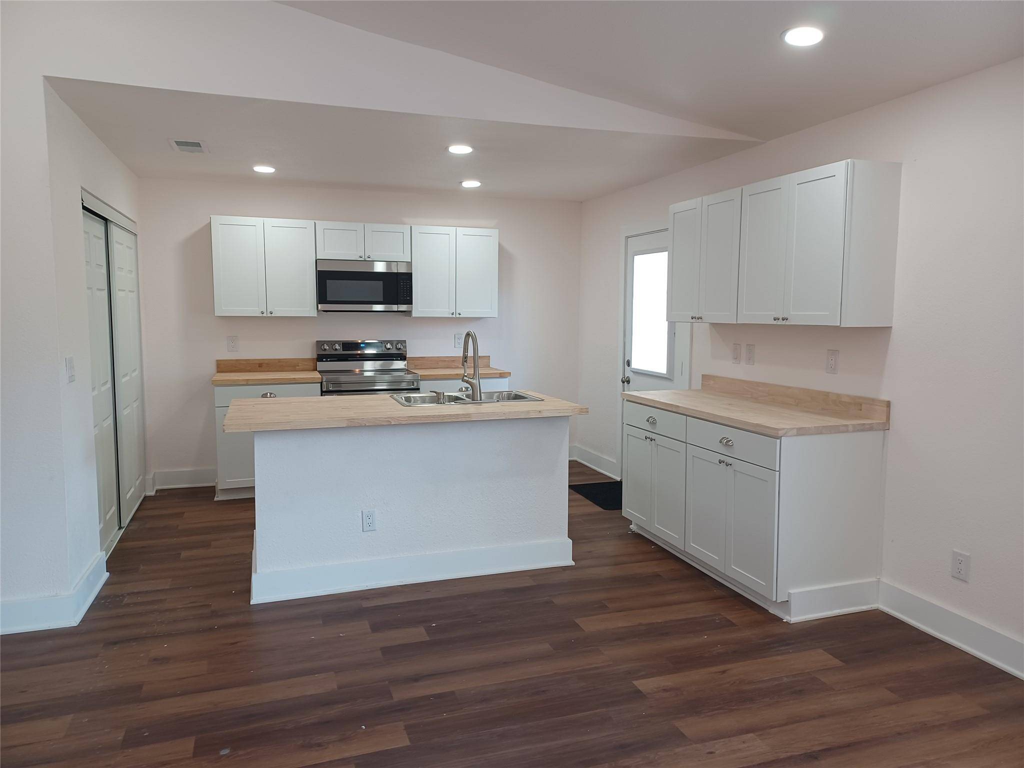 Leander, TX 78641,23393 Nameless RD #164