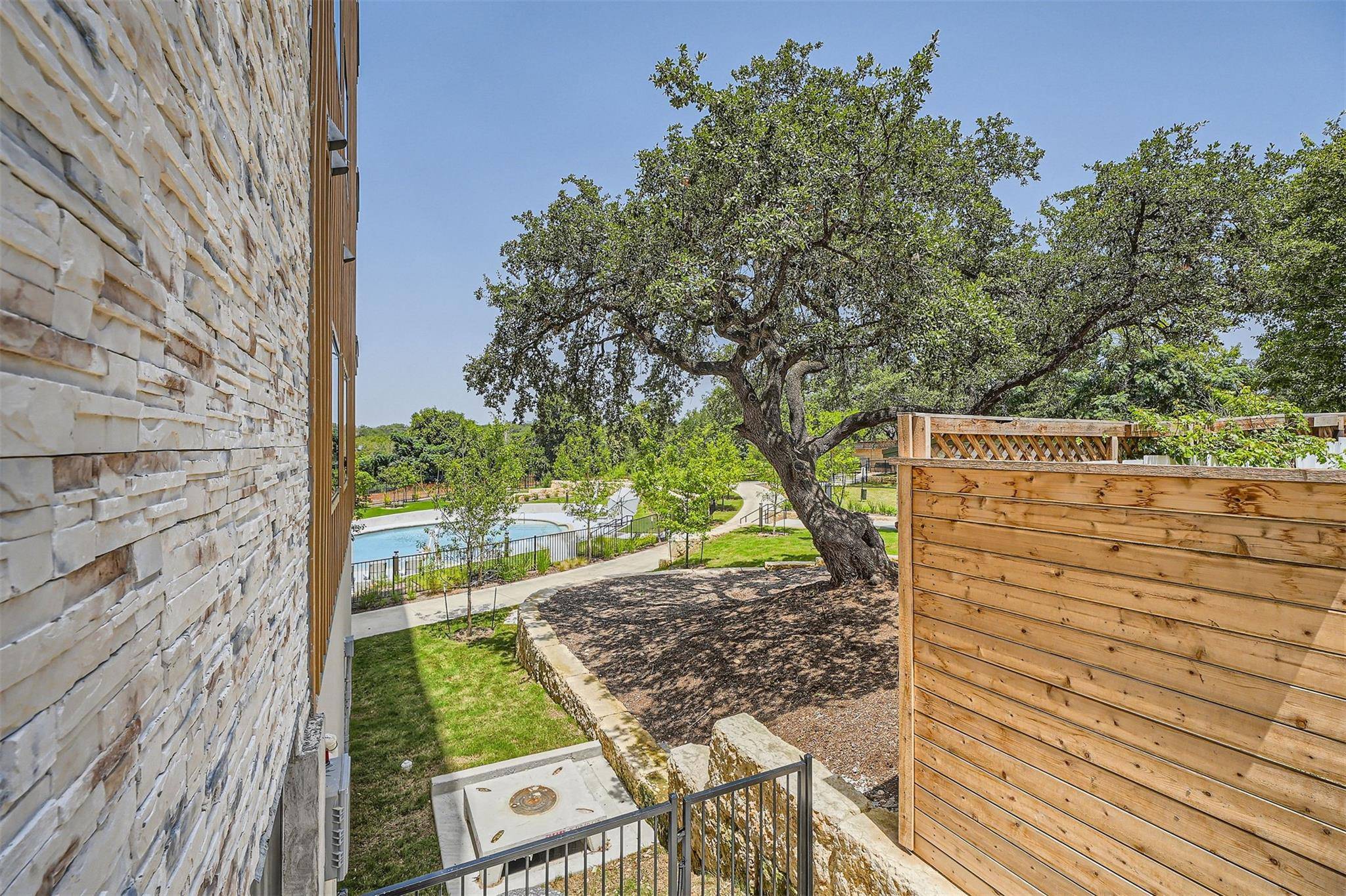 Austin, TX 78745,4802 S Congress Ave #125