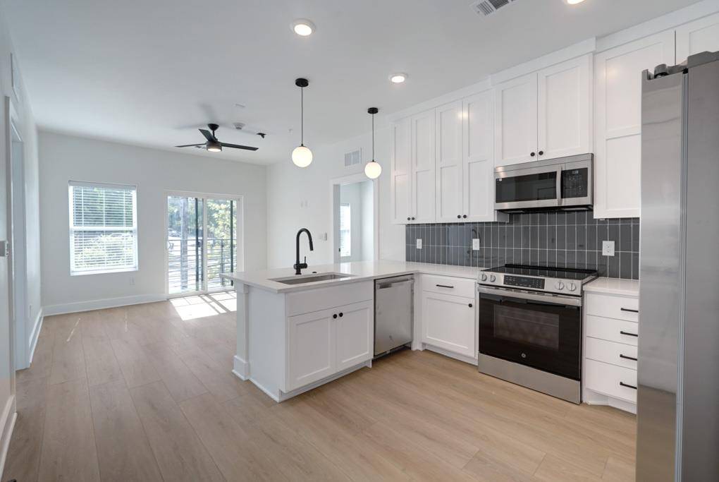 Austin, TX 78705,3000 E Duval ST #305