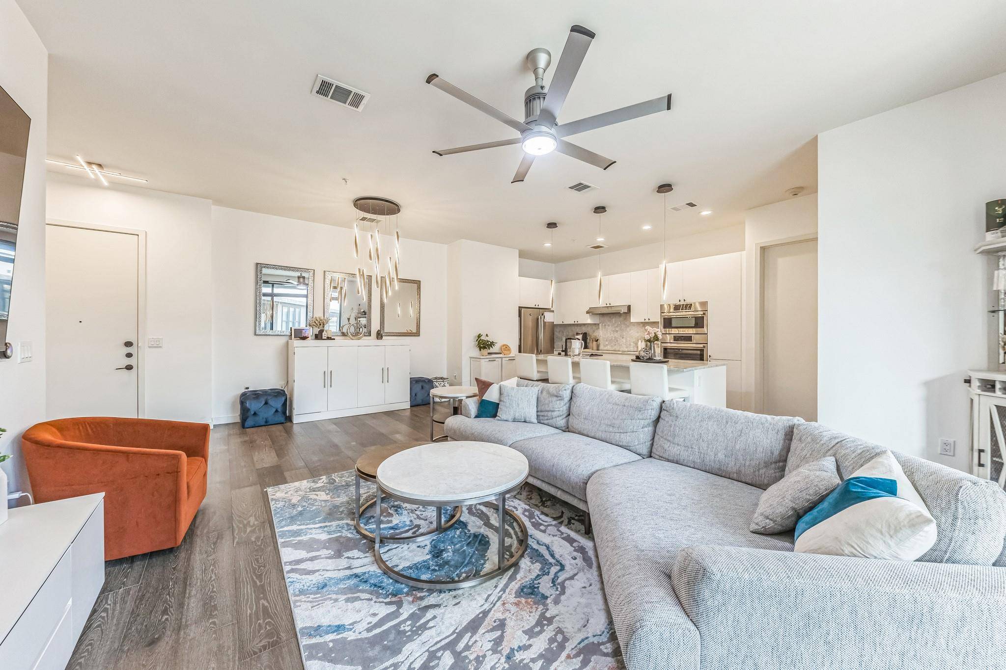Austin, TX 78702,800 Embassy DR #609