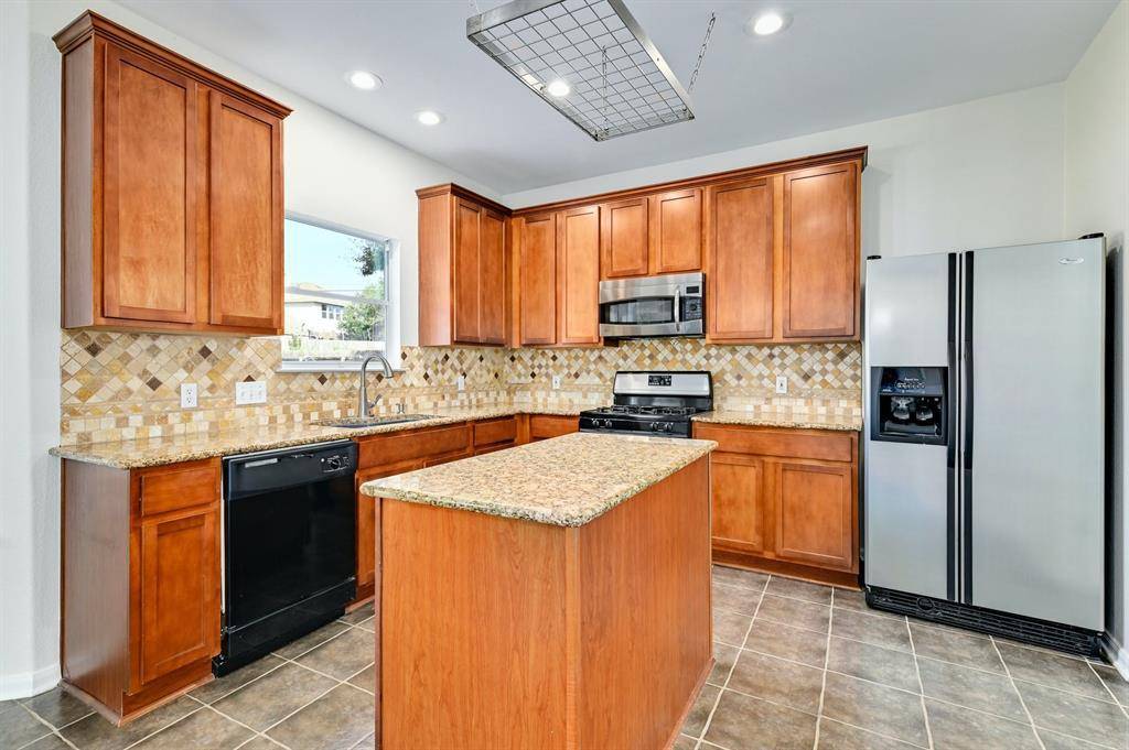 Pflugerville, TX 78660,20308 Farm Pond LN