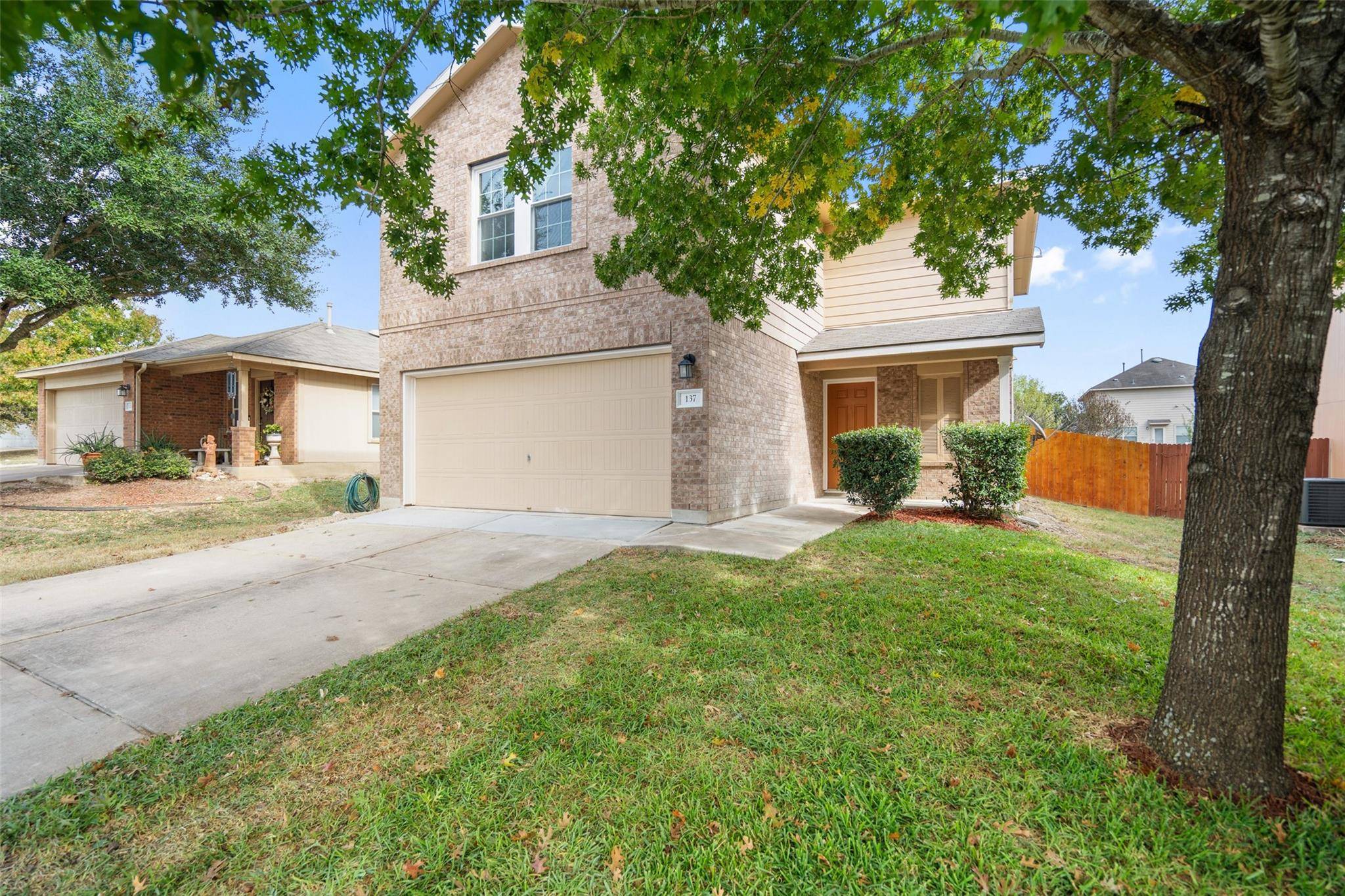 Buda, TX 78610,137 Pebble Creek LN