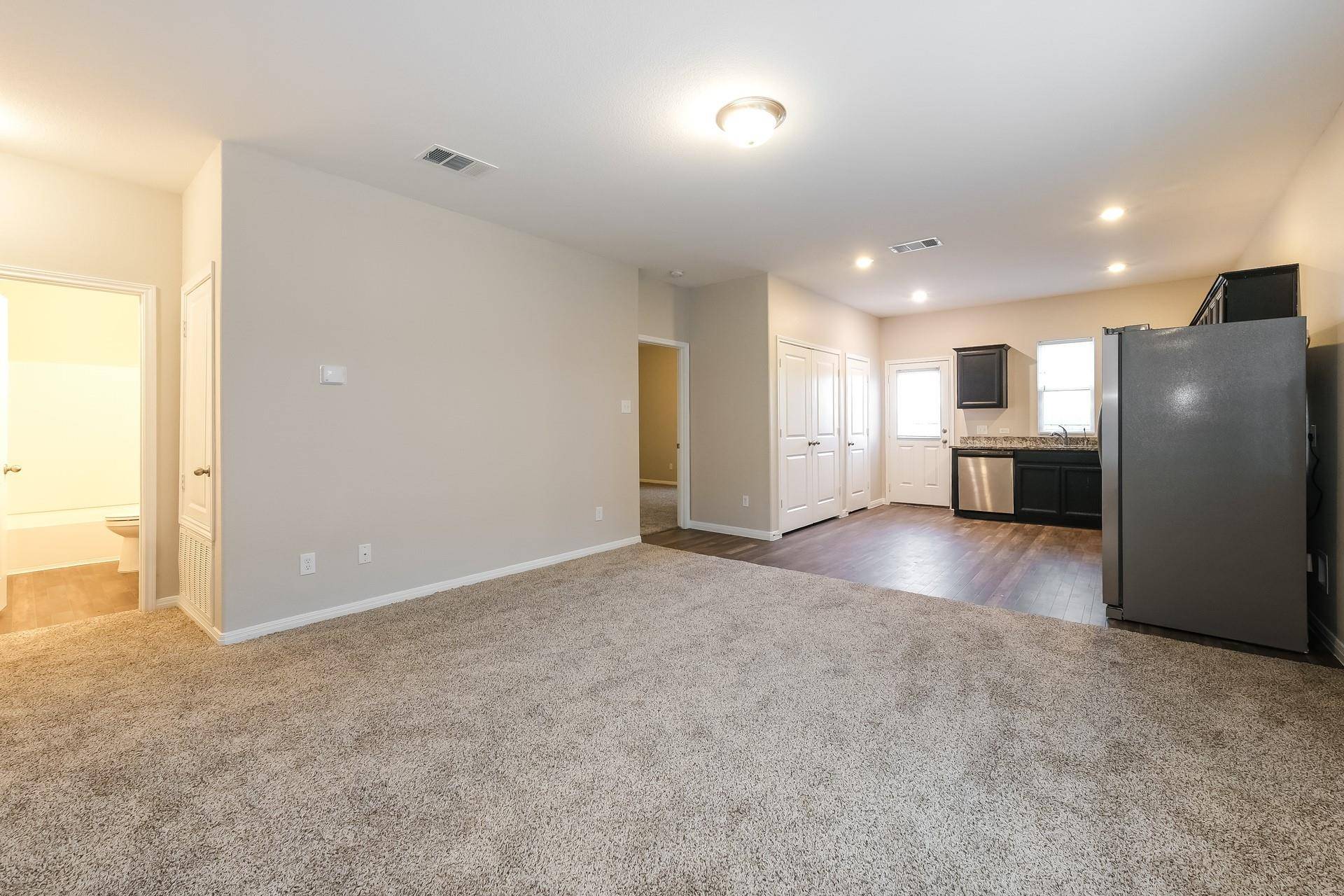 Jarrell, TX 76537,121 Rainey DR