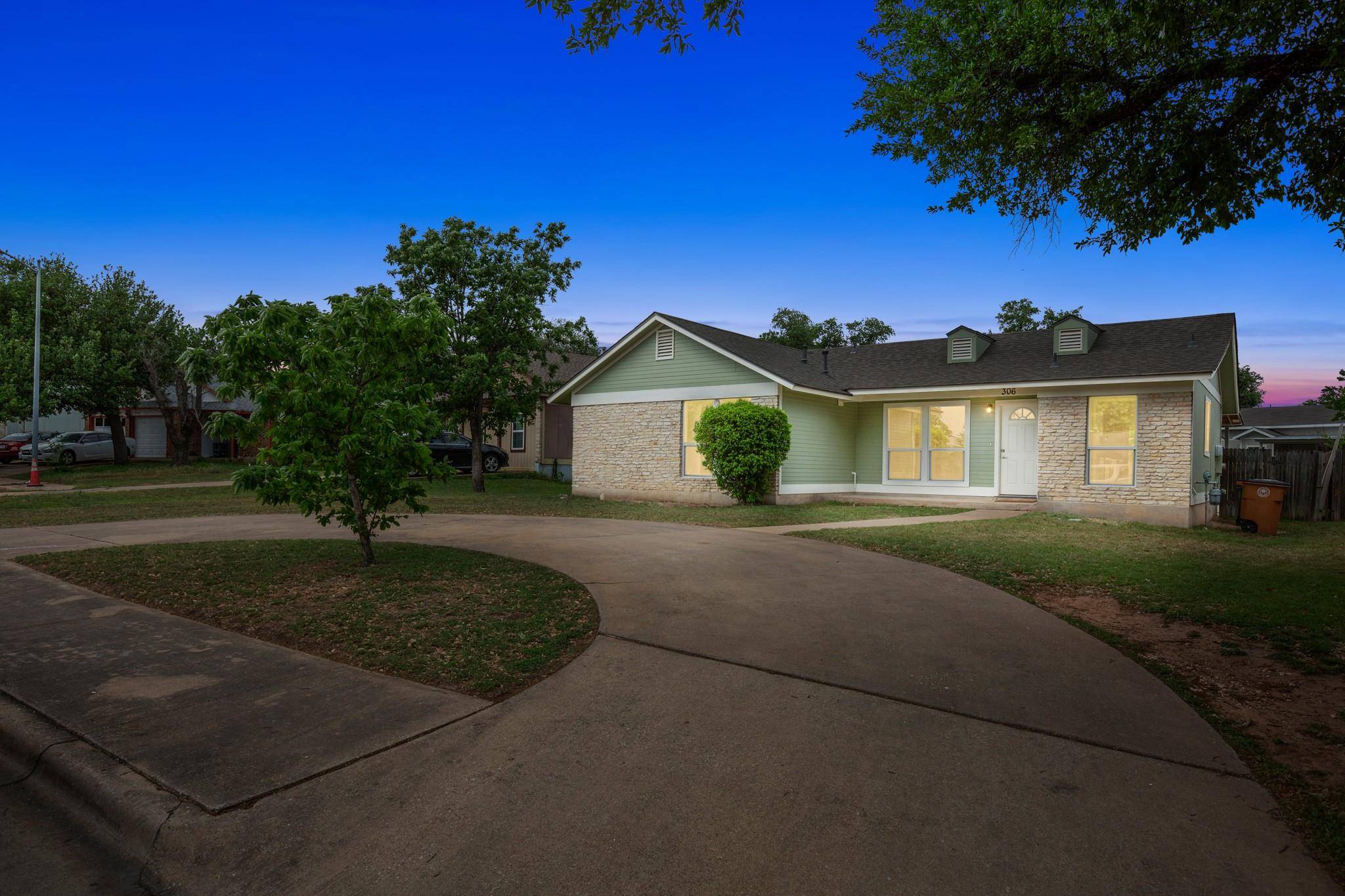 Austin, TX 78753,306 Holliday CT