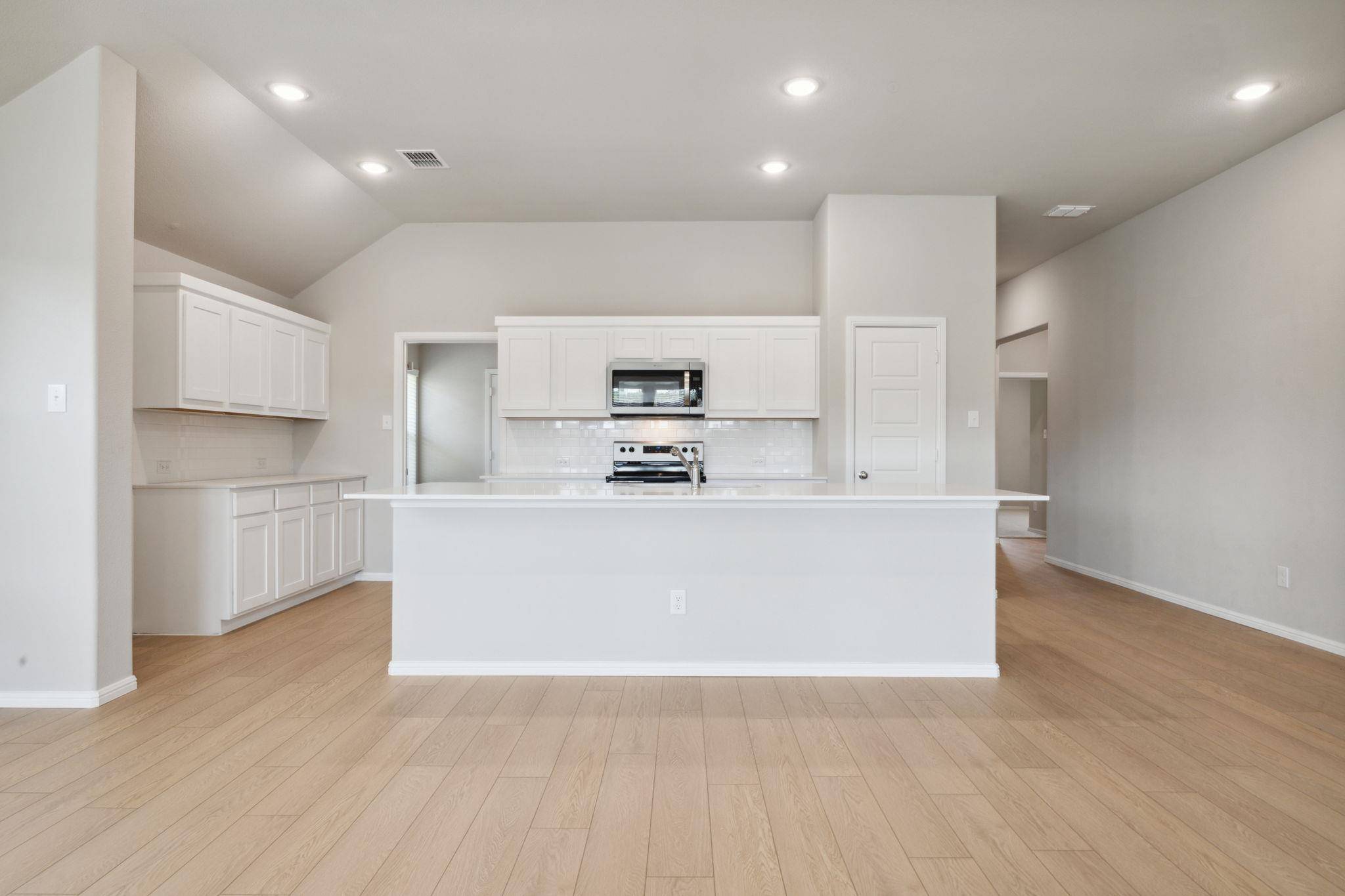 Elgin, TX 78621,268 Bendecido LOOP