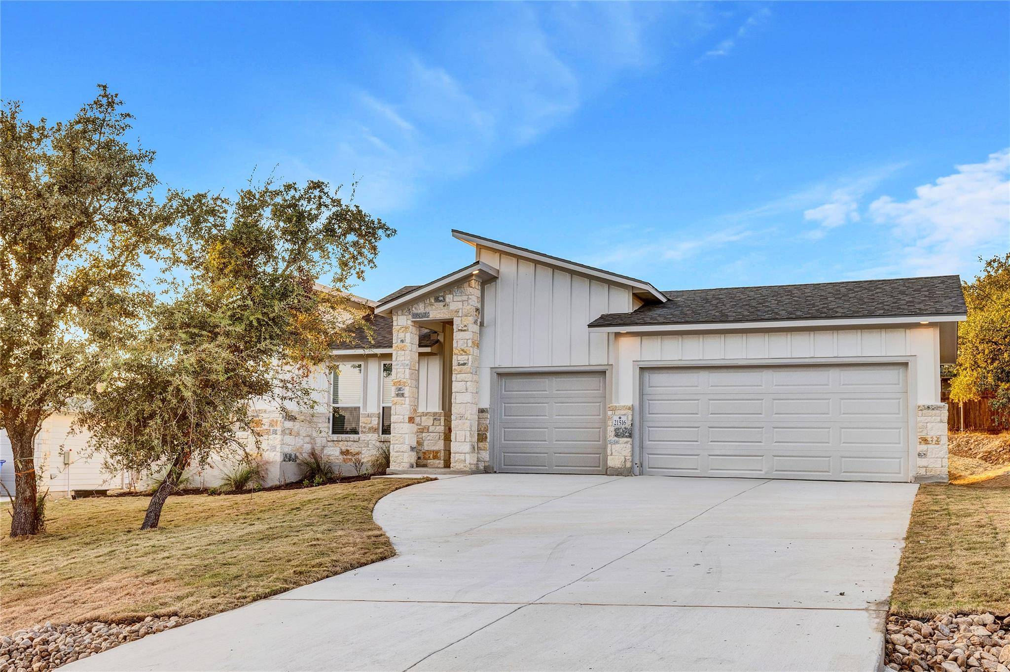 Lago Vista, TX 78645,21516 Santa Elena CIR