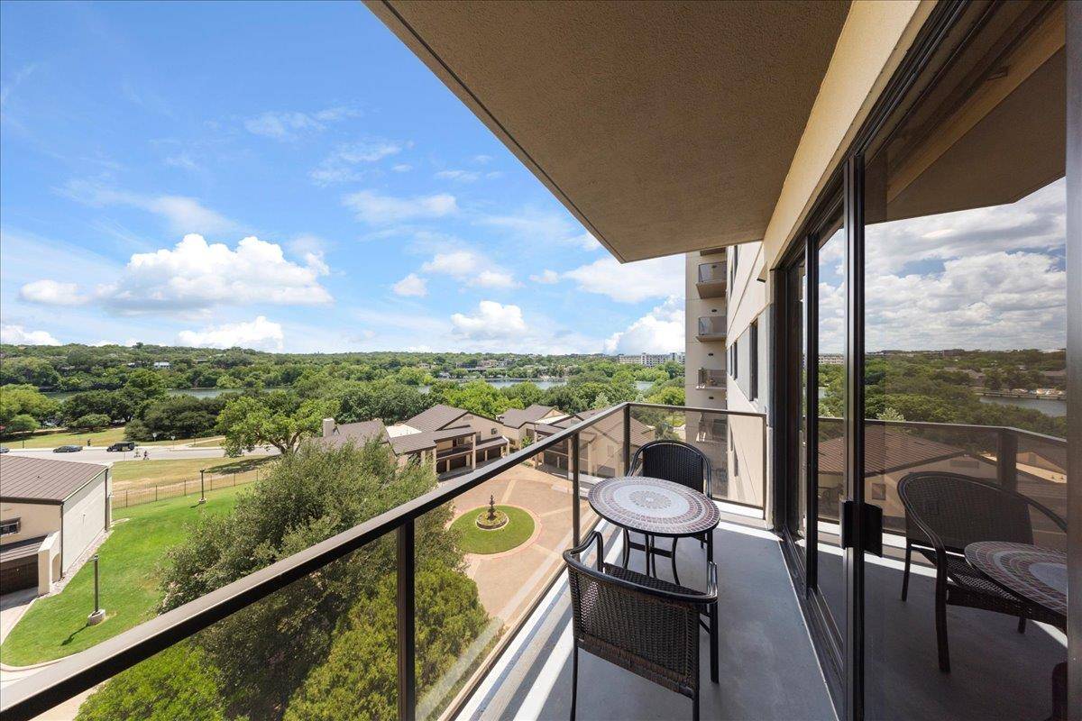 Austin, TX 78701,40 N Interstate Hwy 35 #6B3