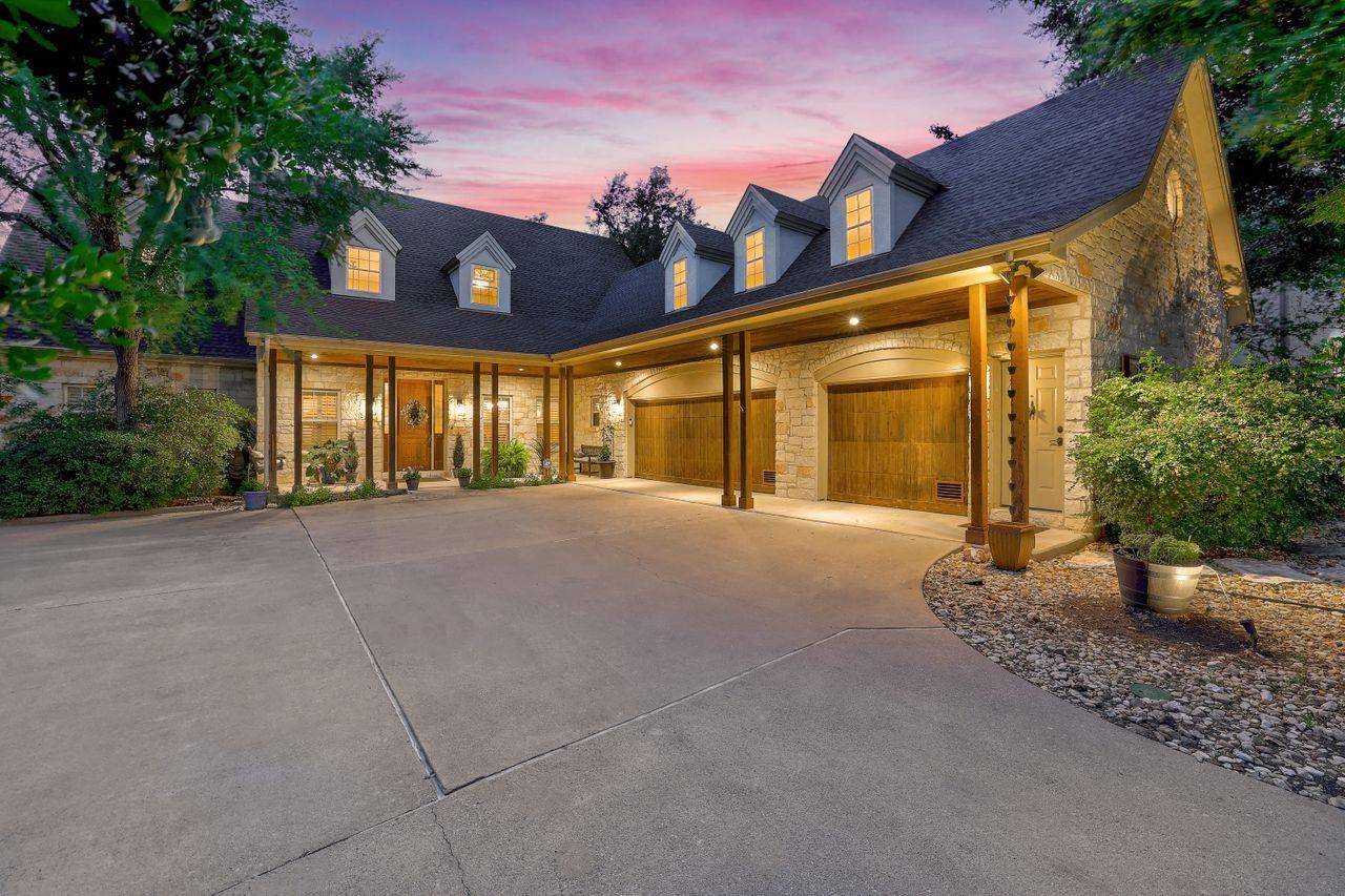 Austin, TX 78746,1221 Havre Lafitte DR