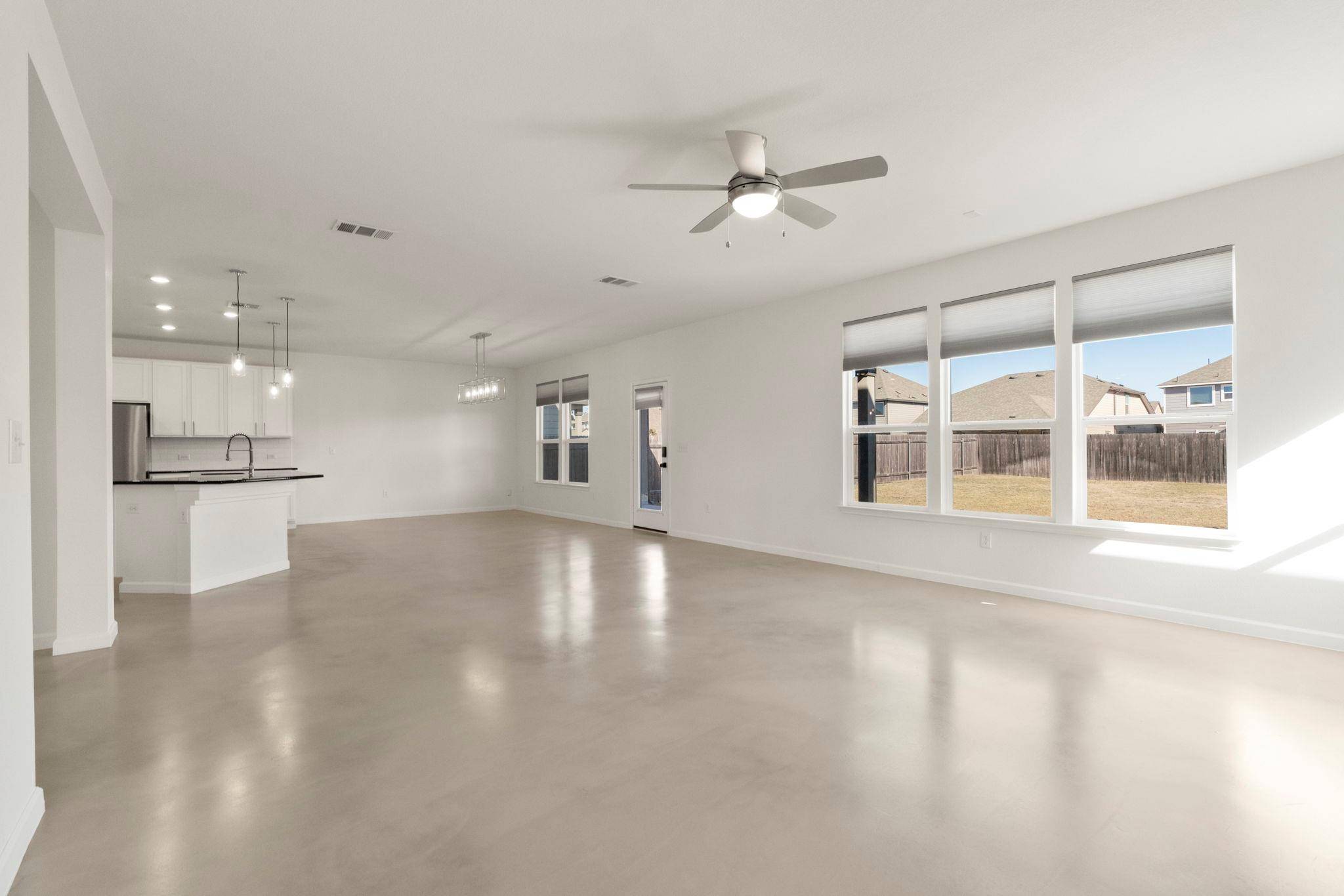 Austin, TX 78744,7400 Lowery XING