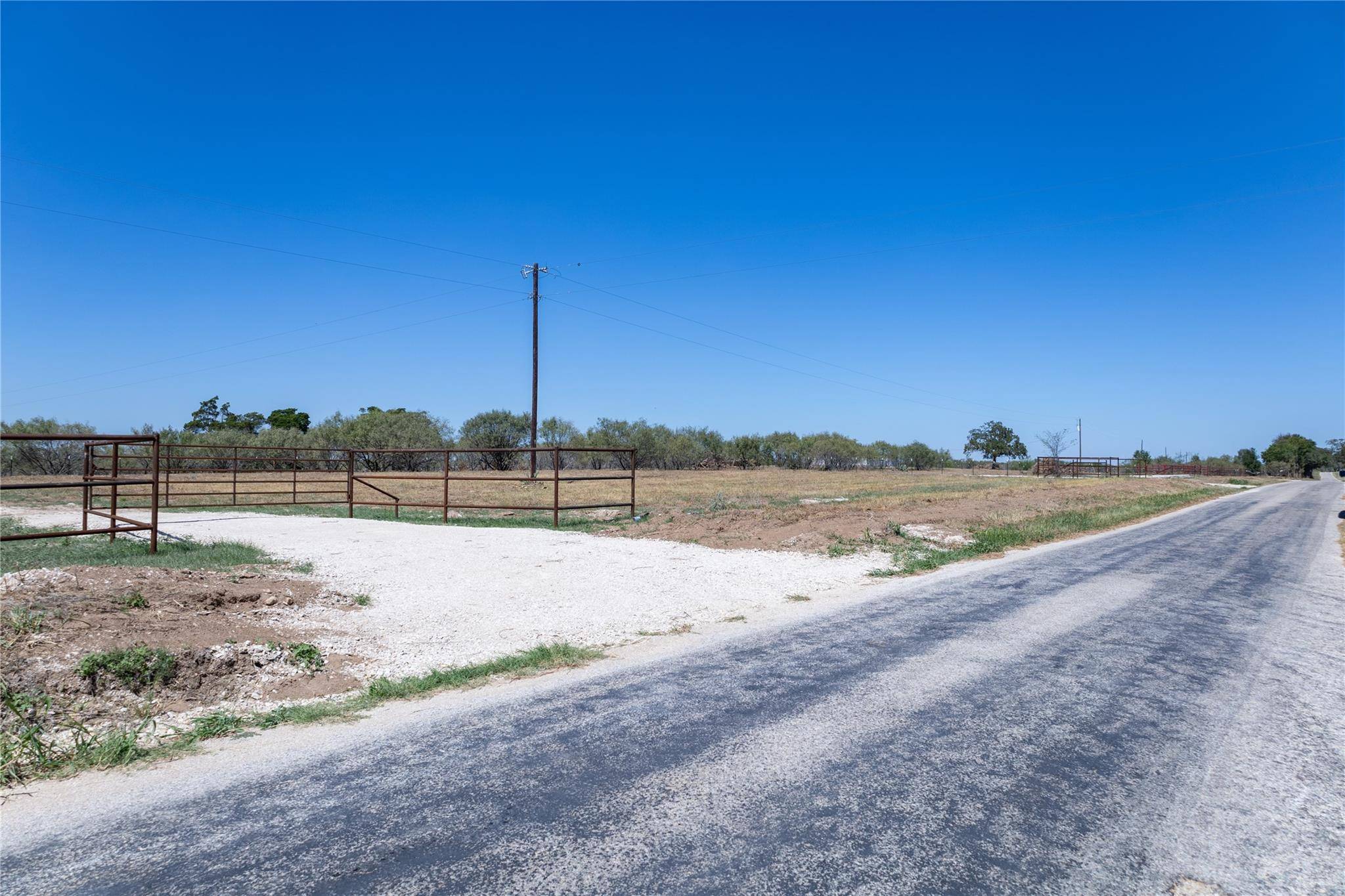 Lockhart, TX 78616,103 Spanish Oak RD