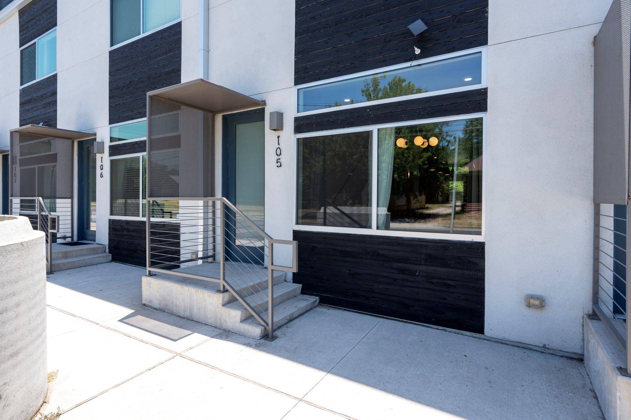 Austin, TX 78702,1701 E M L King Jr BLVD #105