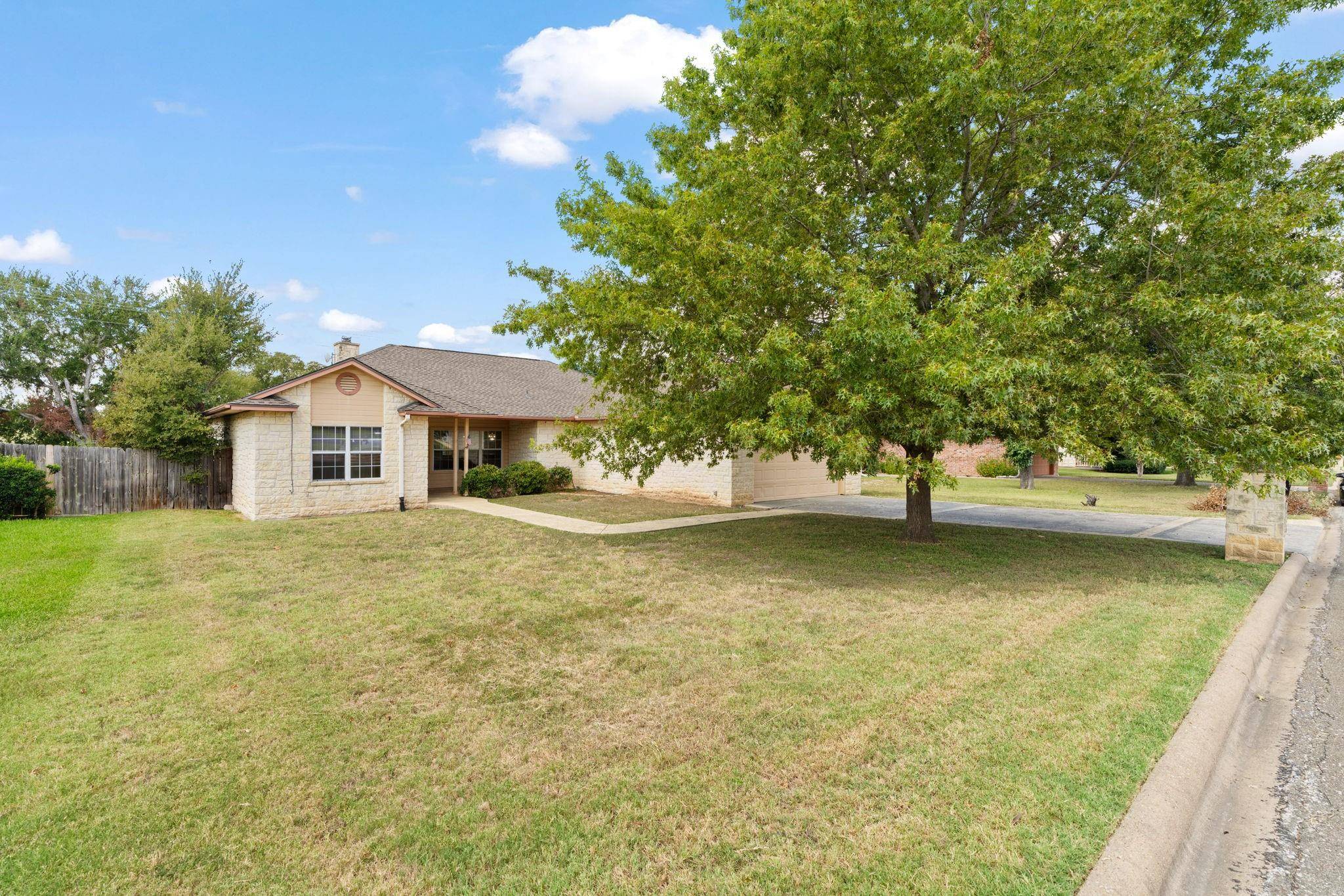 Meadowlakes, TX 78654,126 Turkey RUN