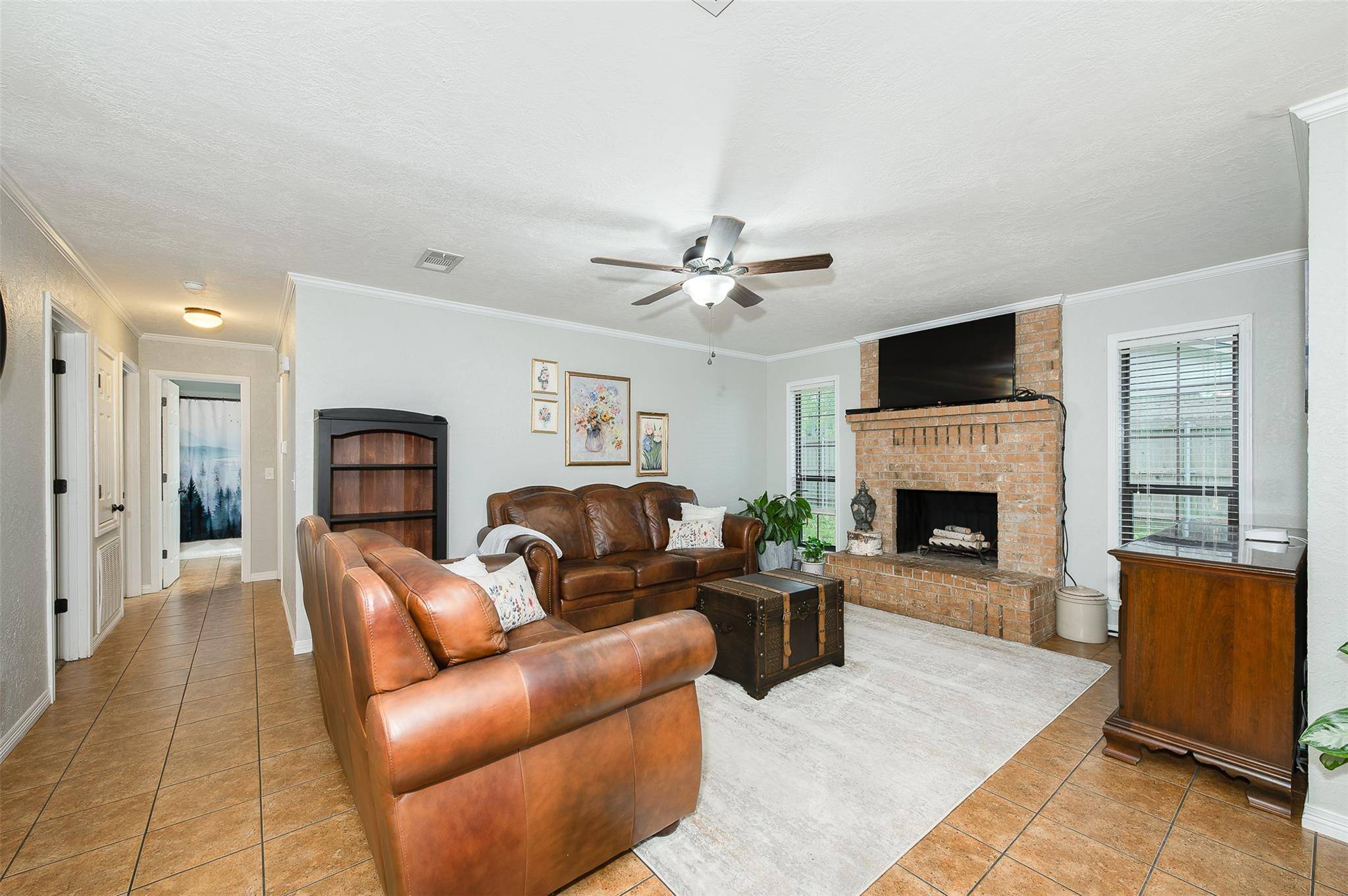 Caldwell, TX 77836,923 N Hull ST