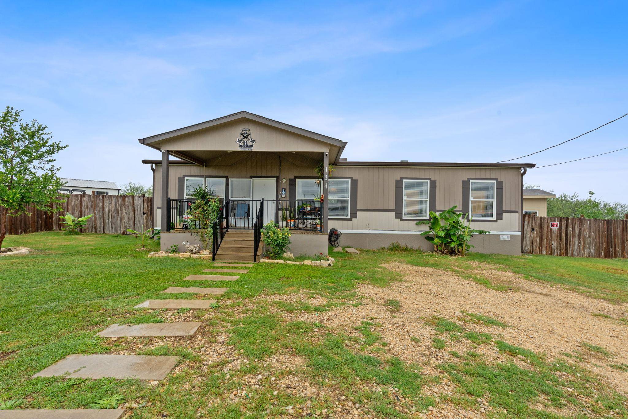 Kyle, TX 78640,121 Fate CT