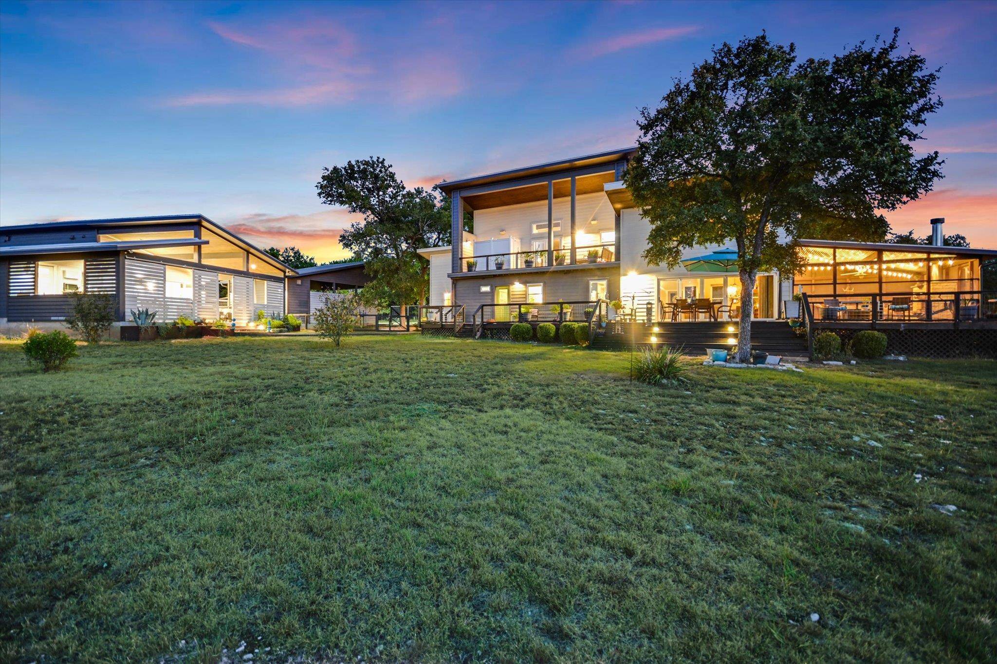 Wimberley, TX 78676,501 CAVE SPRINGS DR