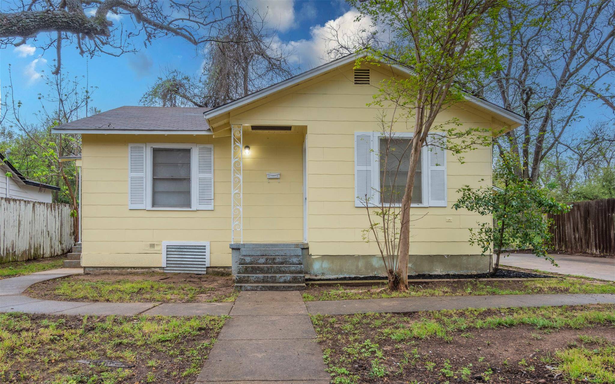 Rockdale, TX 76567,519 evelyn ST