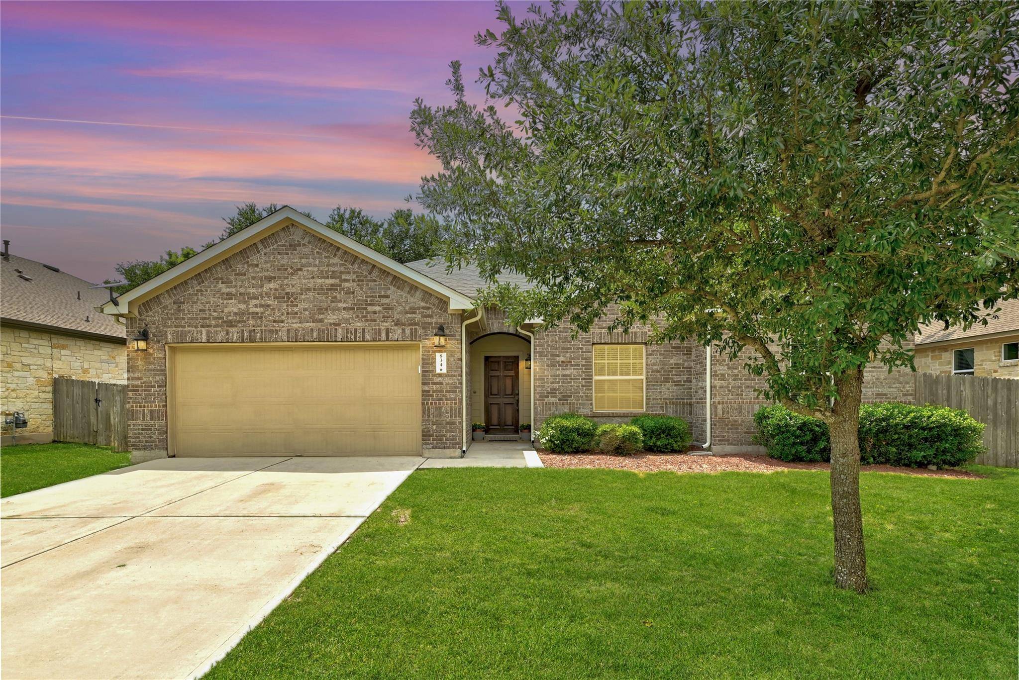 Buda, TX 78610,834 Oyster CRK
