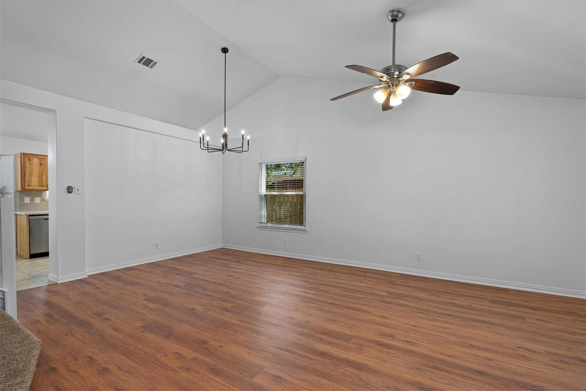 Round Rock, TX 78681,1516 White Oak LOOP
