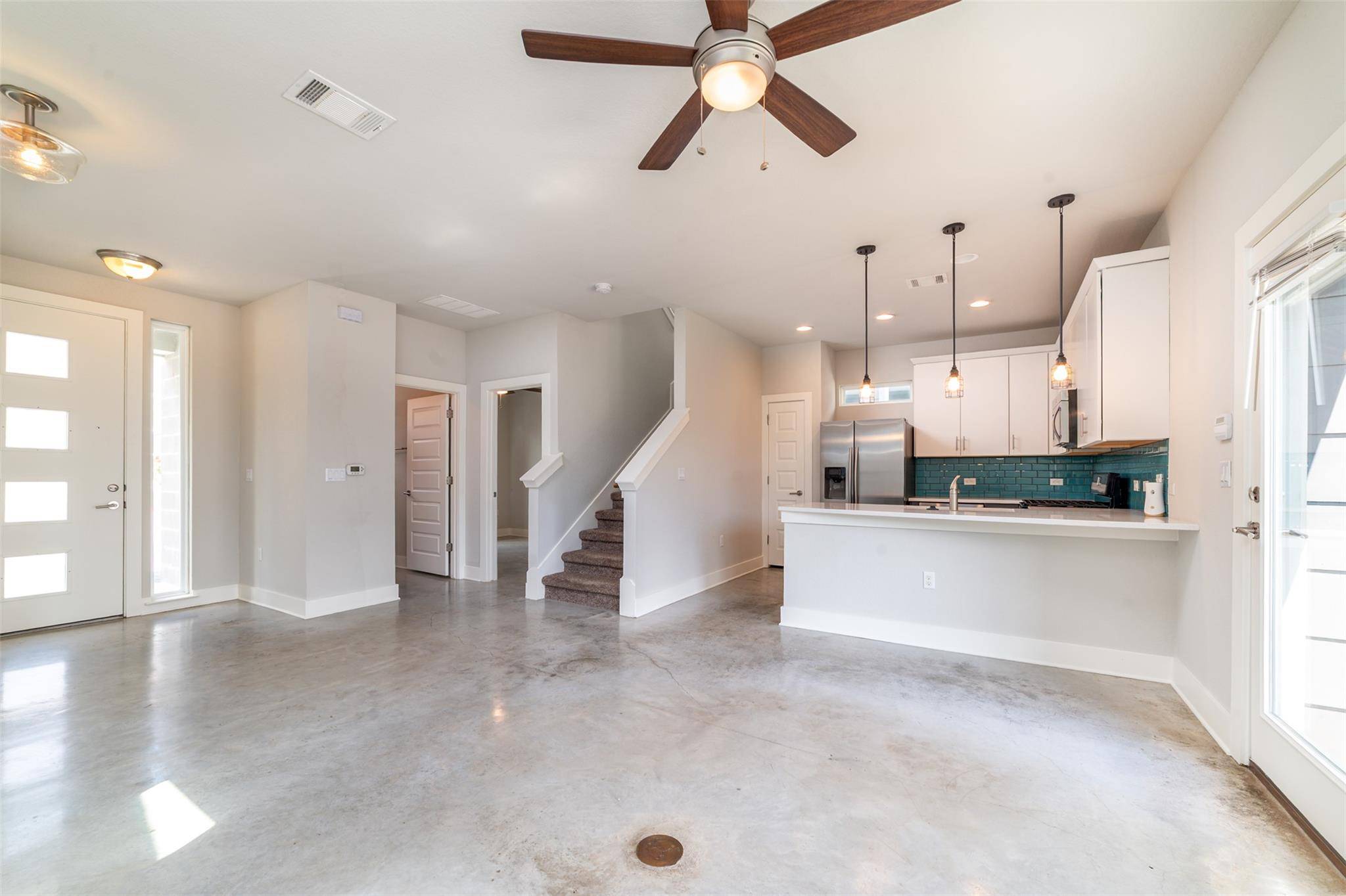 Austin, TX 78741,1904 Cleese DR #172