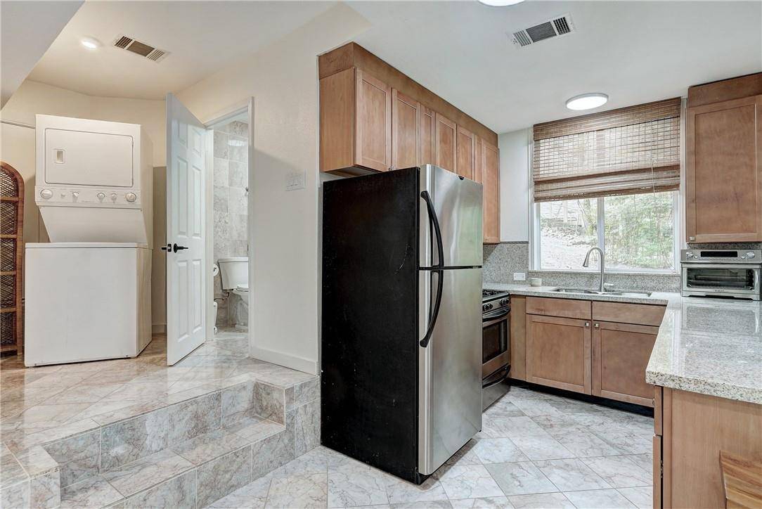 Austin, TX 78759,8804 Mountain Ridge DR #B