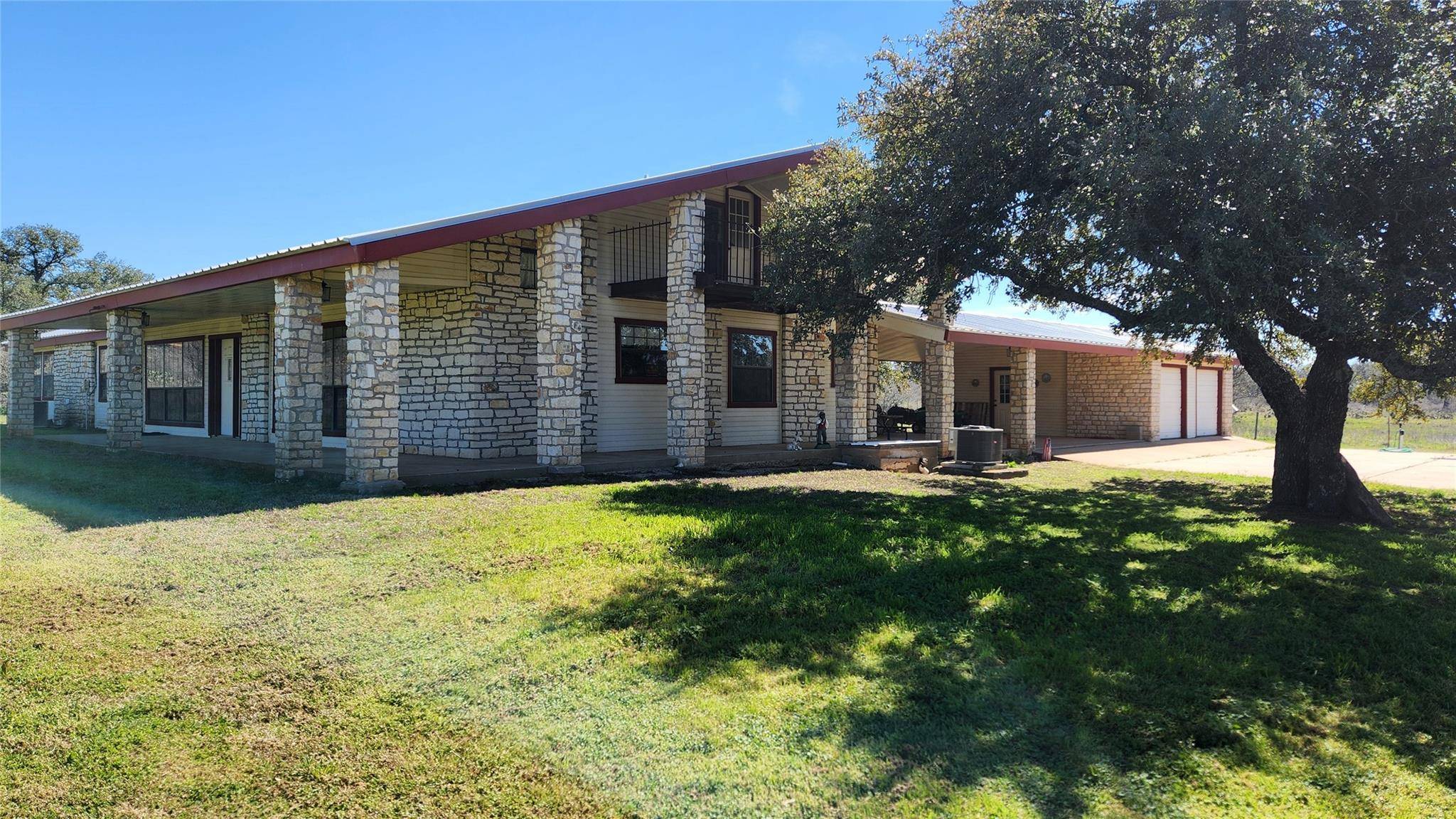 Burnet, TX 78611,313 Rawhide RD