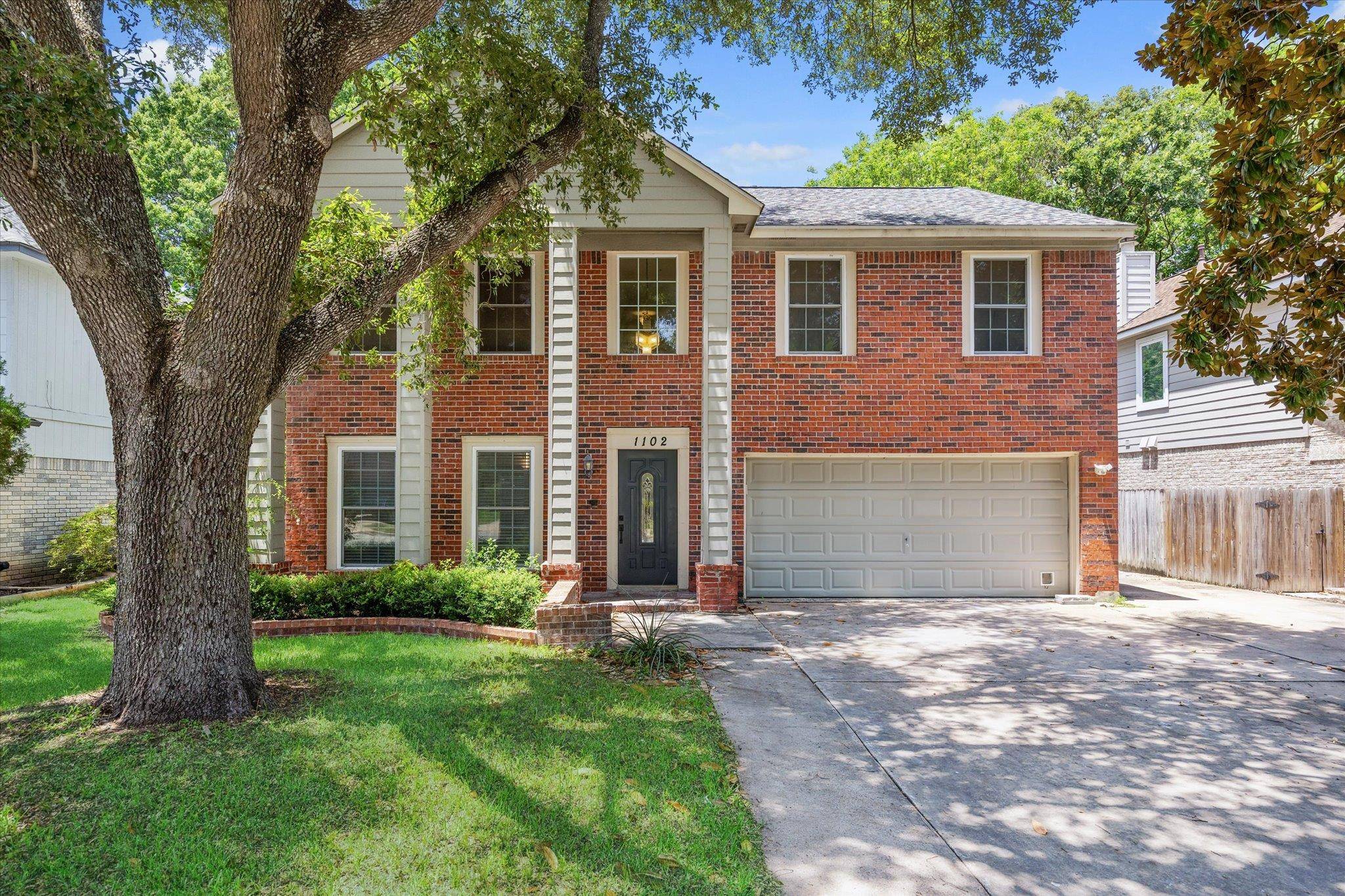 Round Rock, TX 78681,1102 Crestview ST