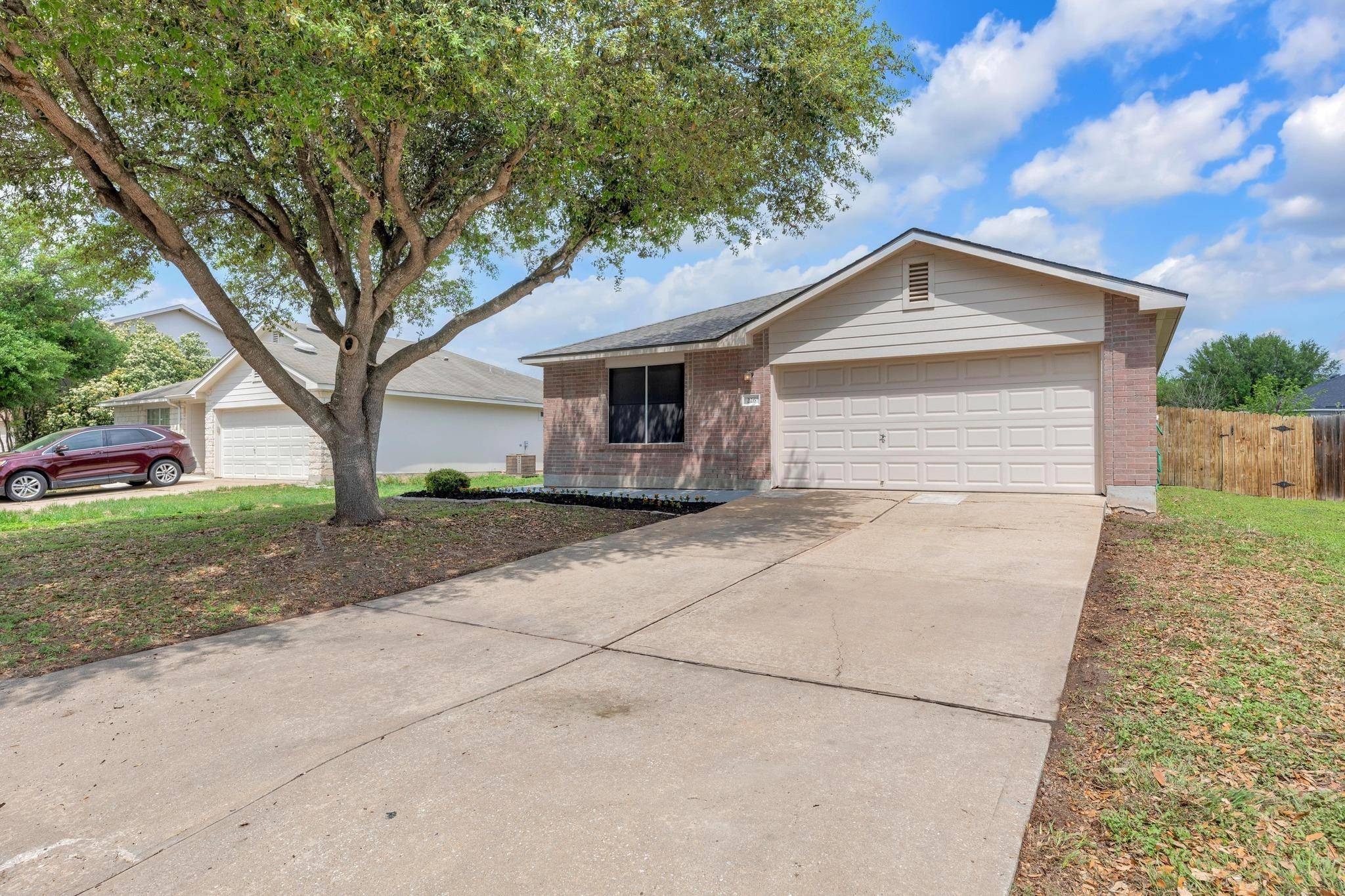 Hutto, TX 78634,226 Sylvan ST