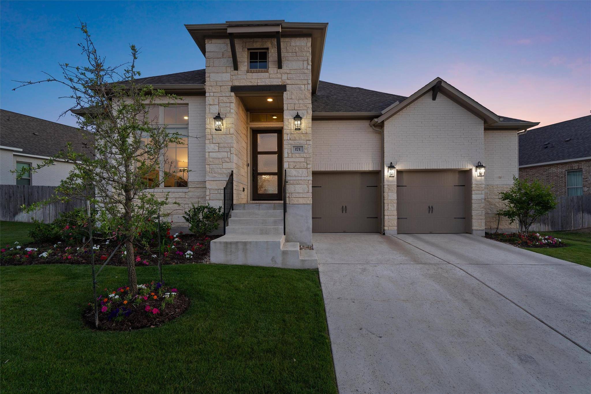 Buda, TX 78610,171 William Clayton DR