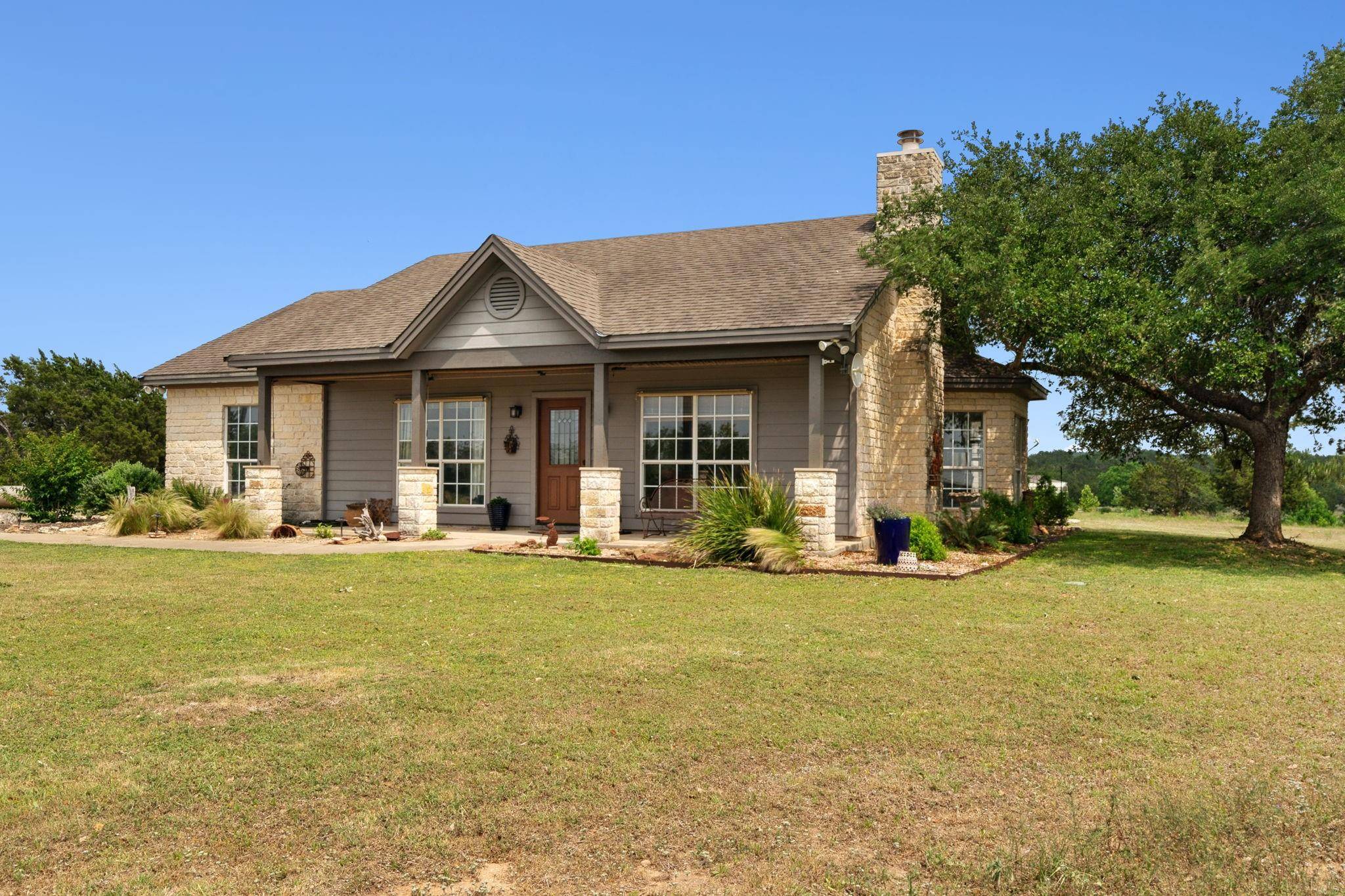Dripping Springs, TX 78620,201 Hillview CIR