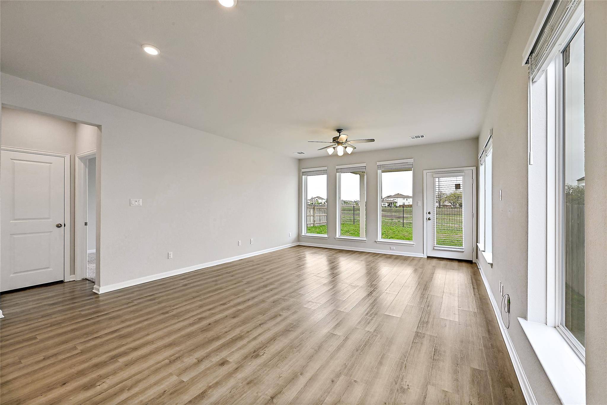 Liberty Hill, TX 78642,209 Banyon DR