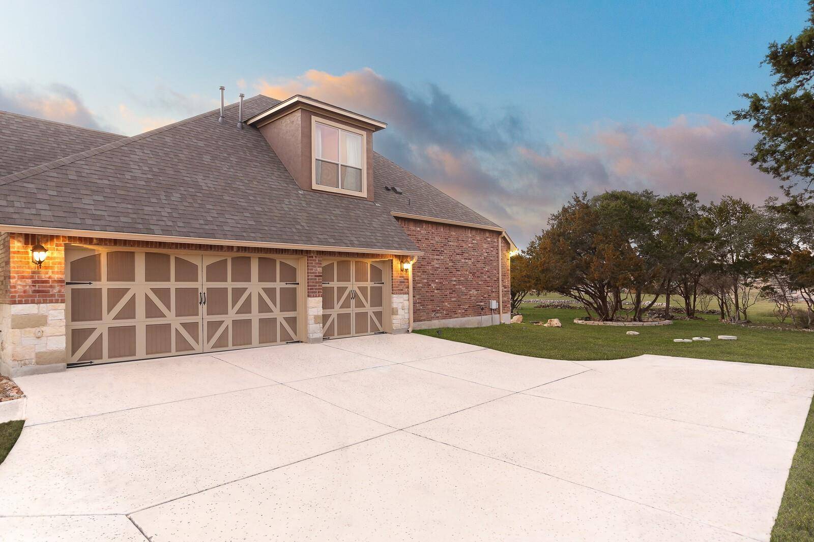 New Braunfels, TX 78132,10807 Zedernholz RUN