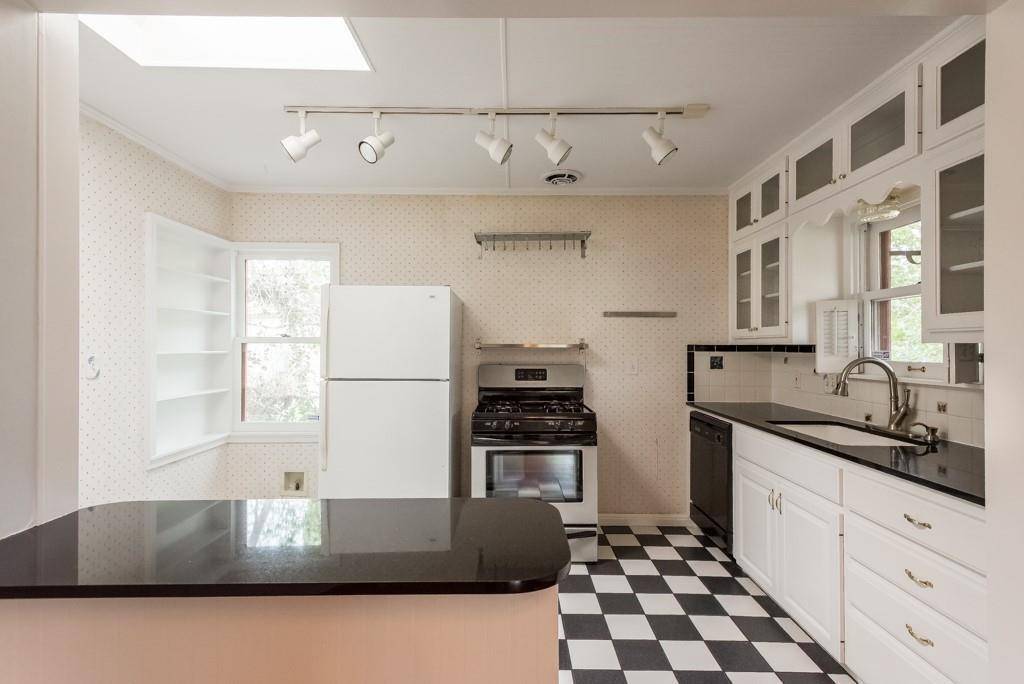 Austin, TX 78751,1023 Ellingson LN