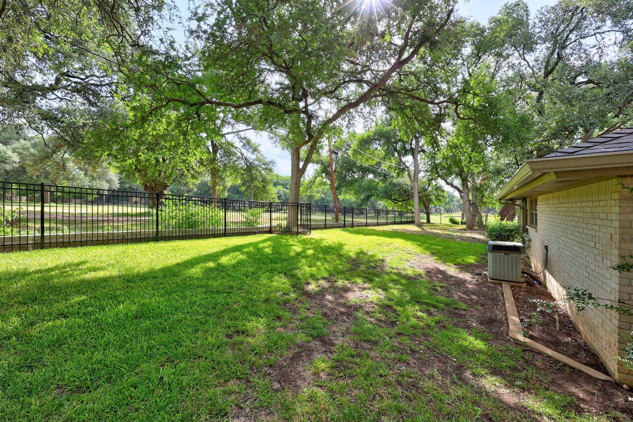 Austin, TX 78750,9202 Spring Hollow DR