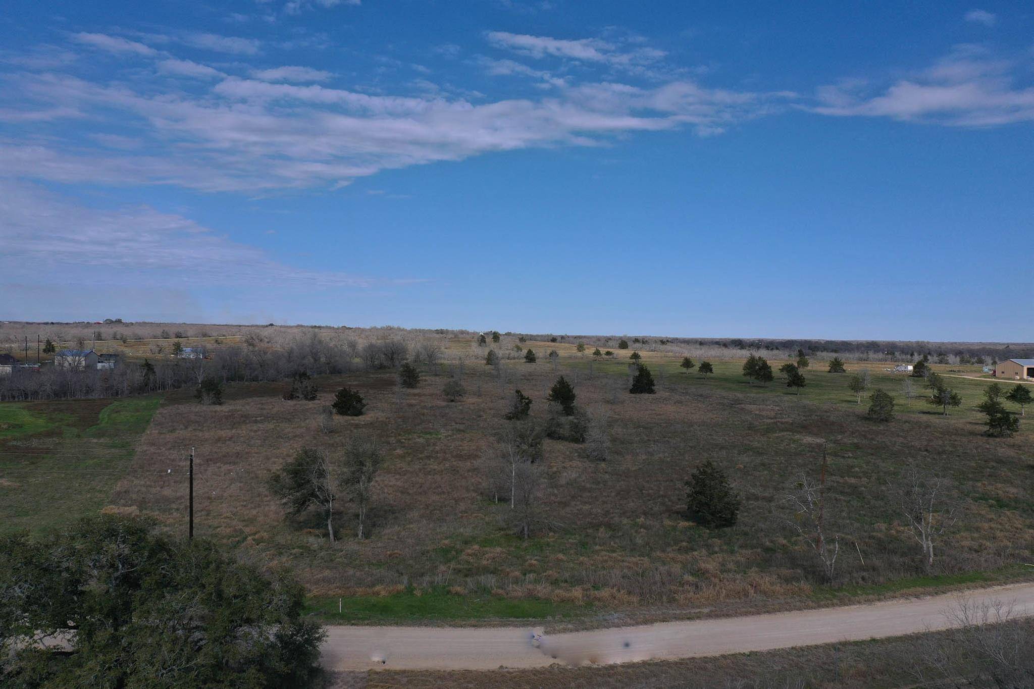 Waelder, TX 78959,TR 4 000 County Road 451