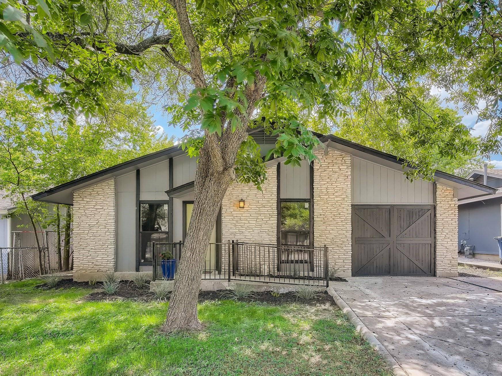 Austin, TX 78744,2503 Lakehurst DR