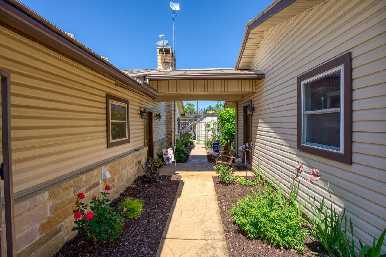 Sunrise Beach, TX 78643,213 Lakeview